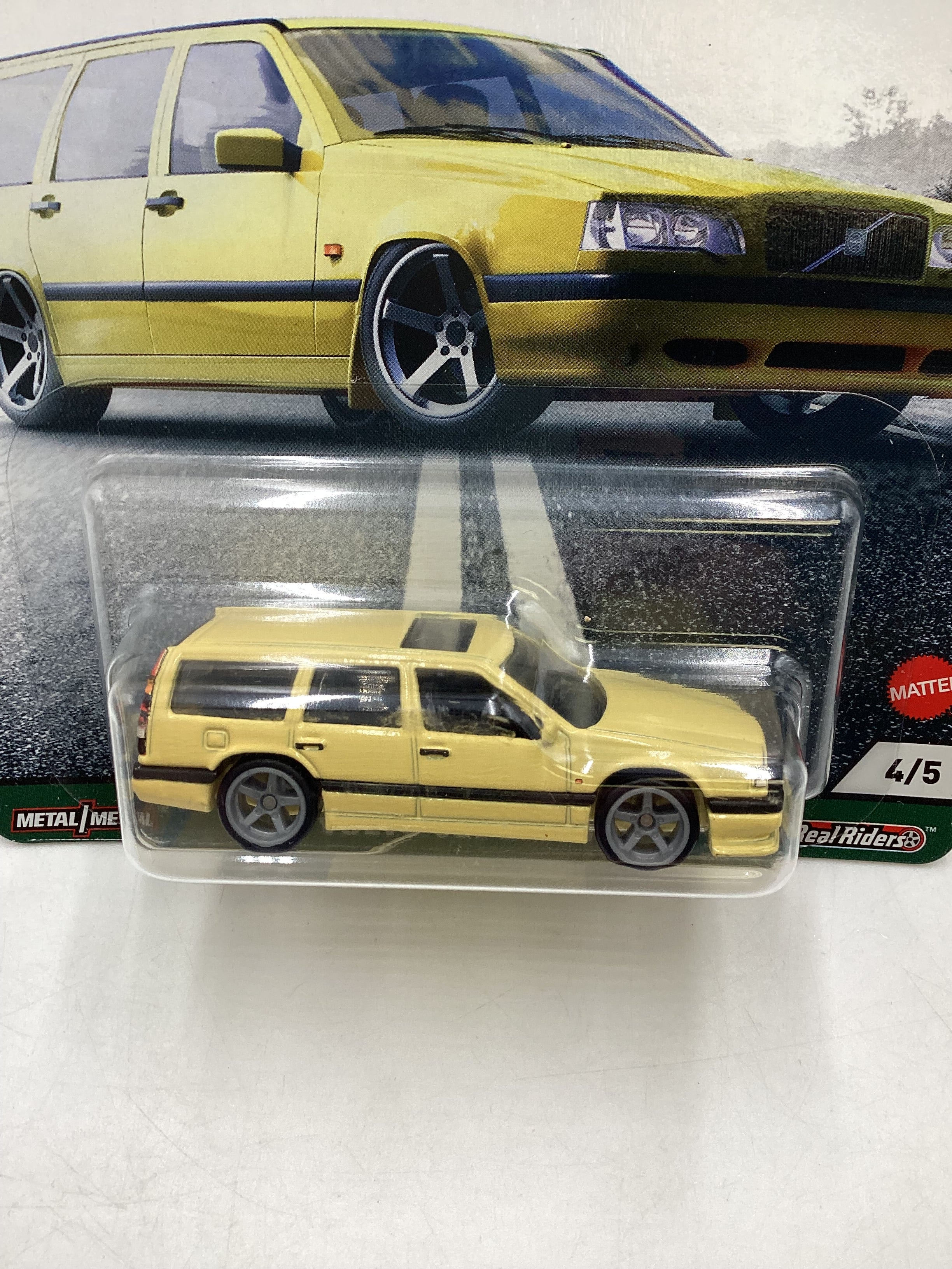 2021 Hot wheels Fast wagons 4/5 Volvo 850 Estate 244B - Image 3