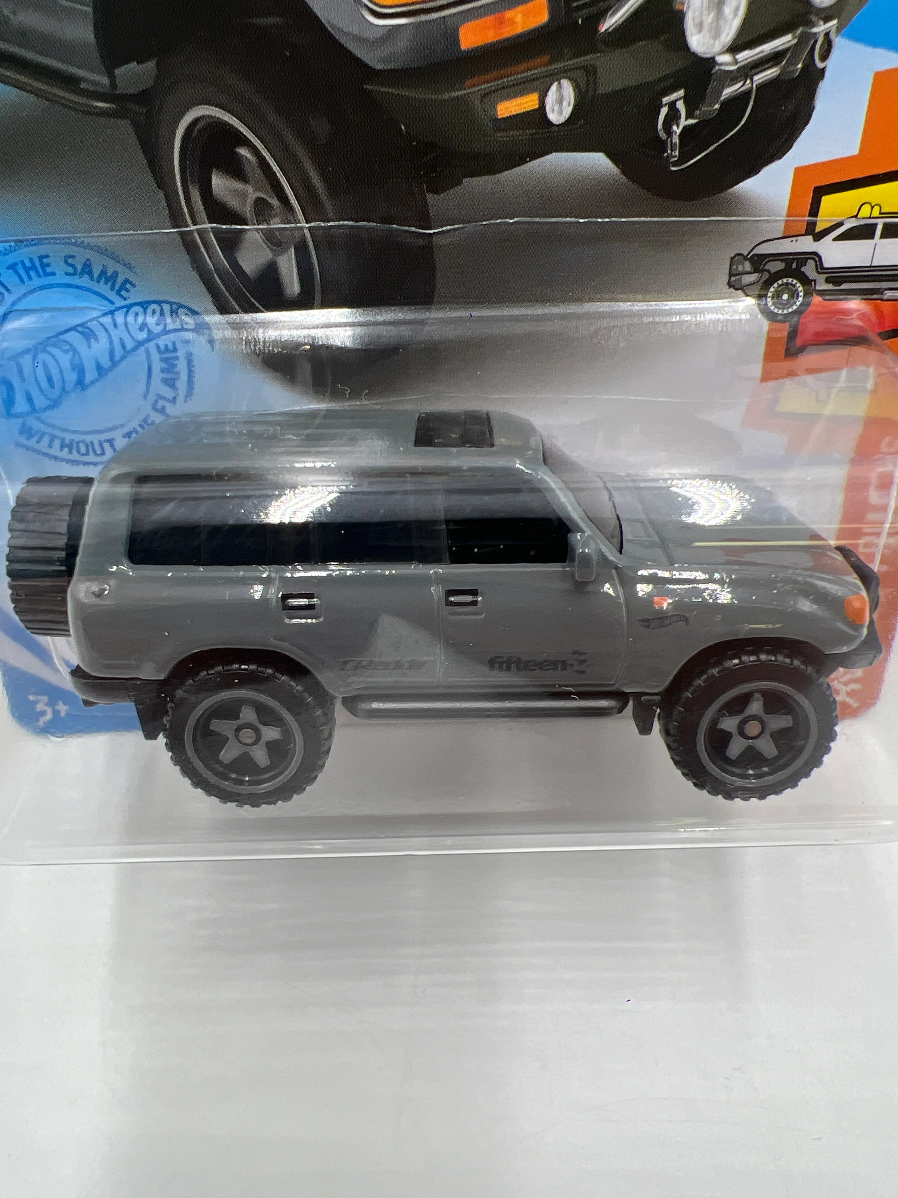 2021 Hot Wheels HW Hot Trucks #226 Toyota Land Cruiser 80 Gray cracked blister  93D - Image 3
