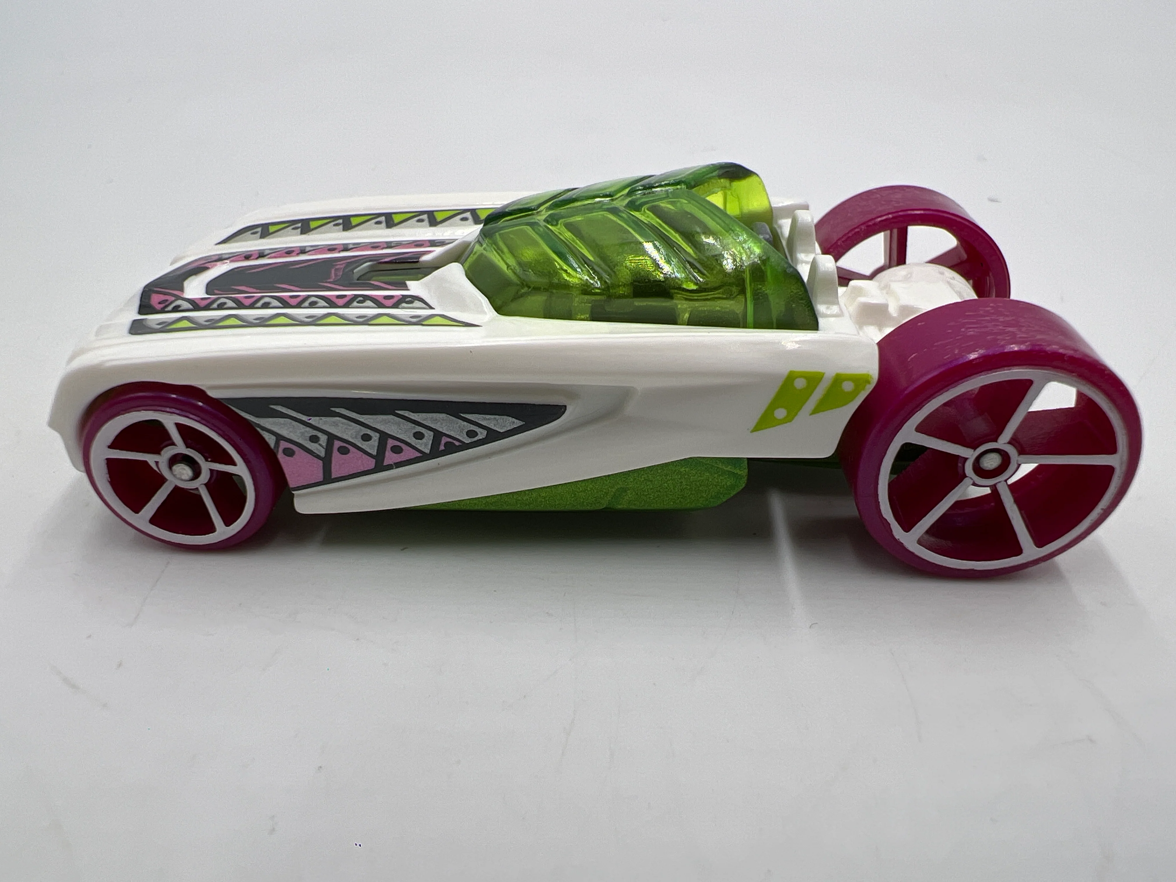 2021 Hot Wheels Mystery Models Series 3 #11 Pharadox White - Image 5