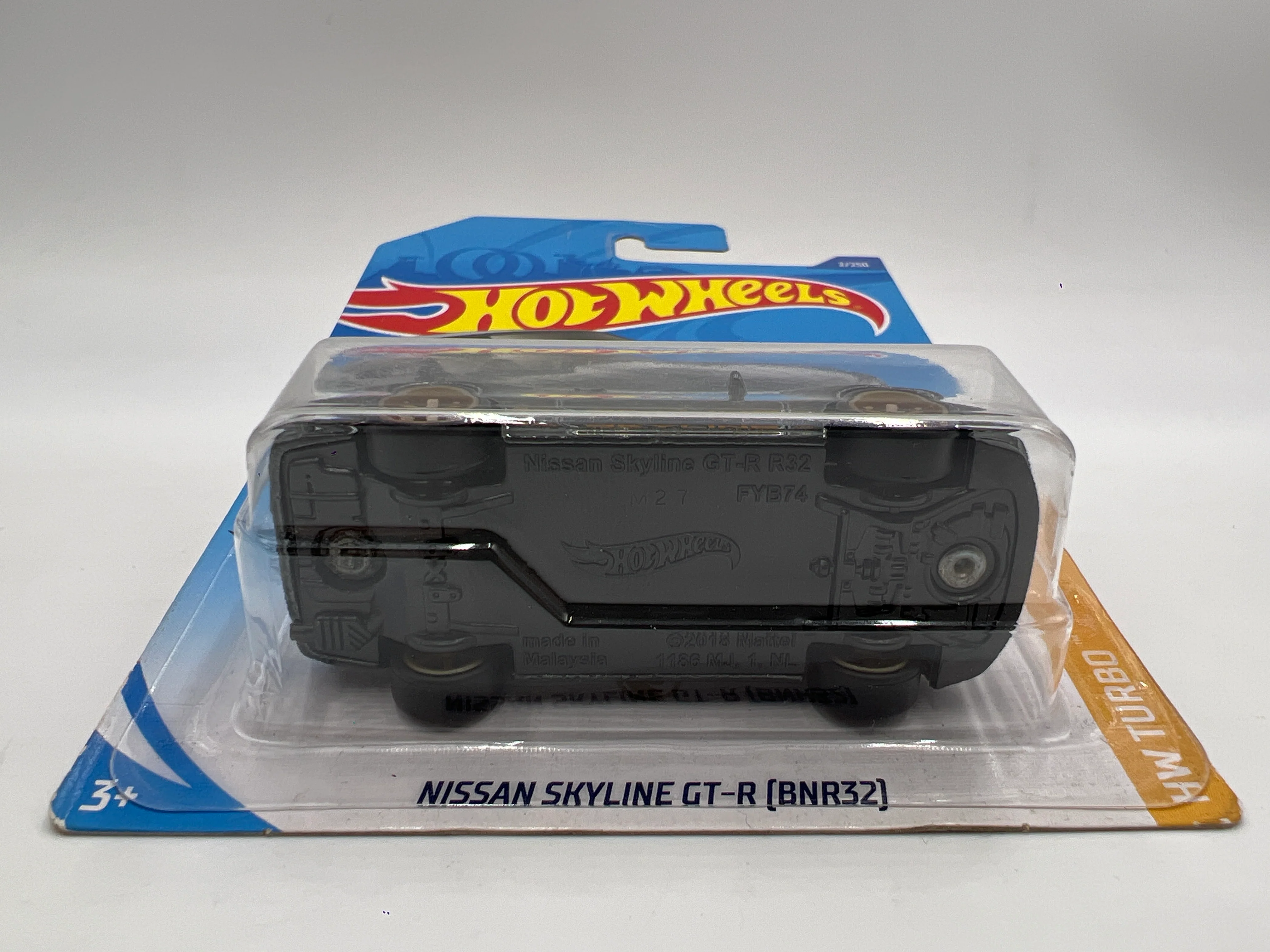 2020 Hot Wheels Super Treasure Hunt #2 Nissan Skyline GT-R BNR32 Gray W/Protector Intl Card - Image 5
