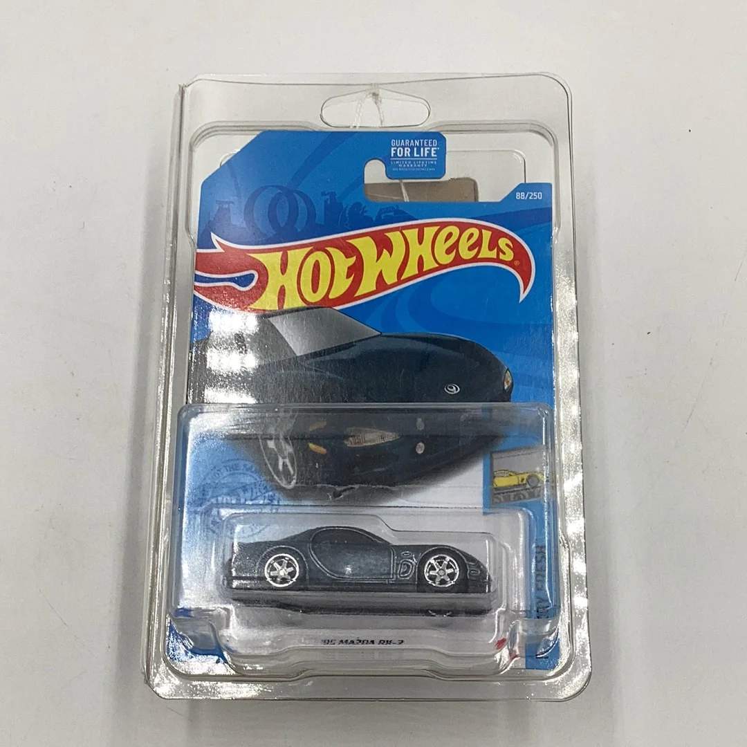 2021 hot wheels super treasure hunt 95 Mazda RX-7 W/Protector - Image 7