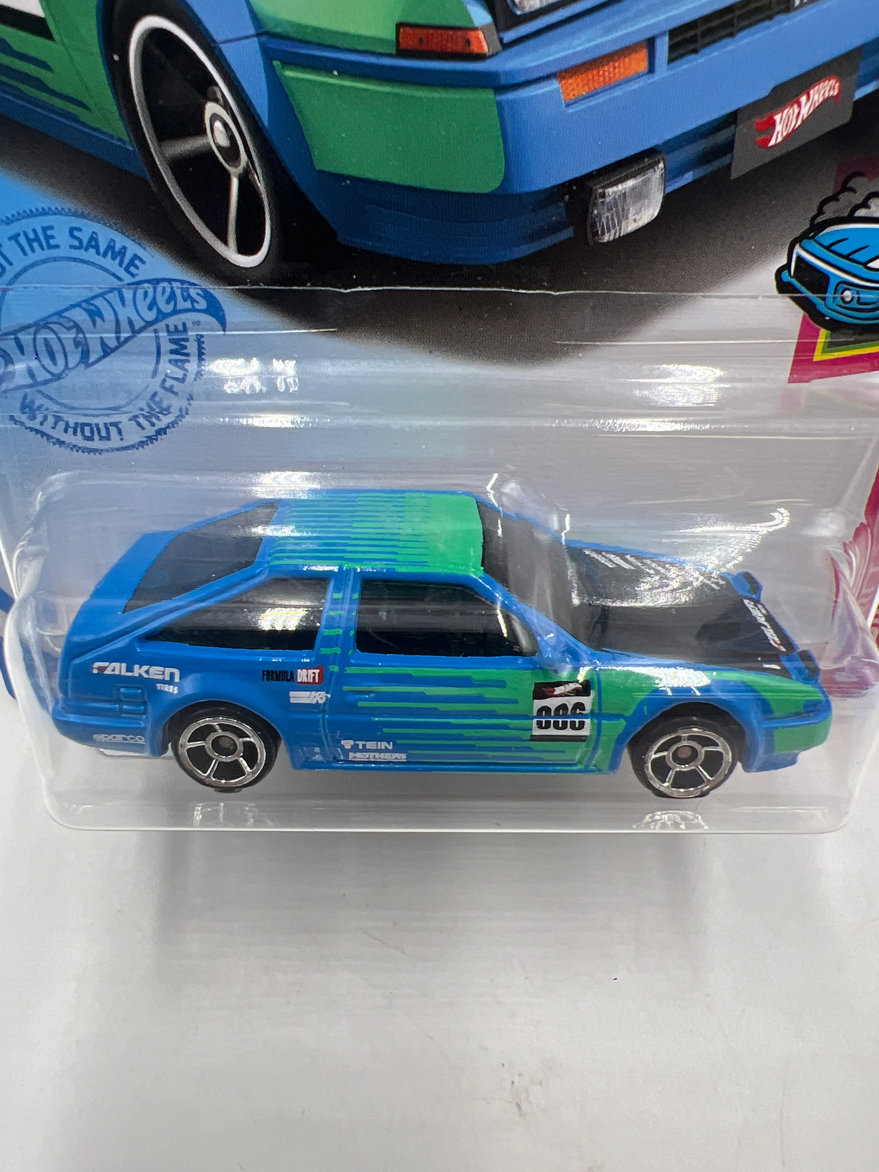 2020 HW Drift #31 Toyota AE86 Sprinter Trueno Falken Blue 94D - Image 2