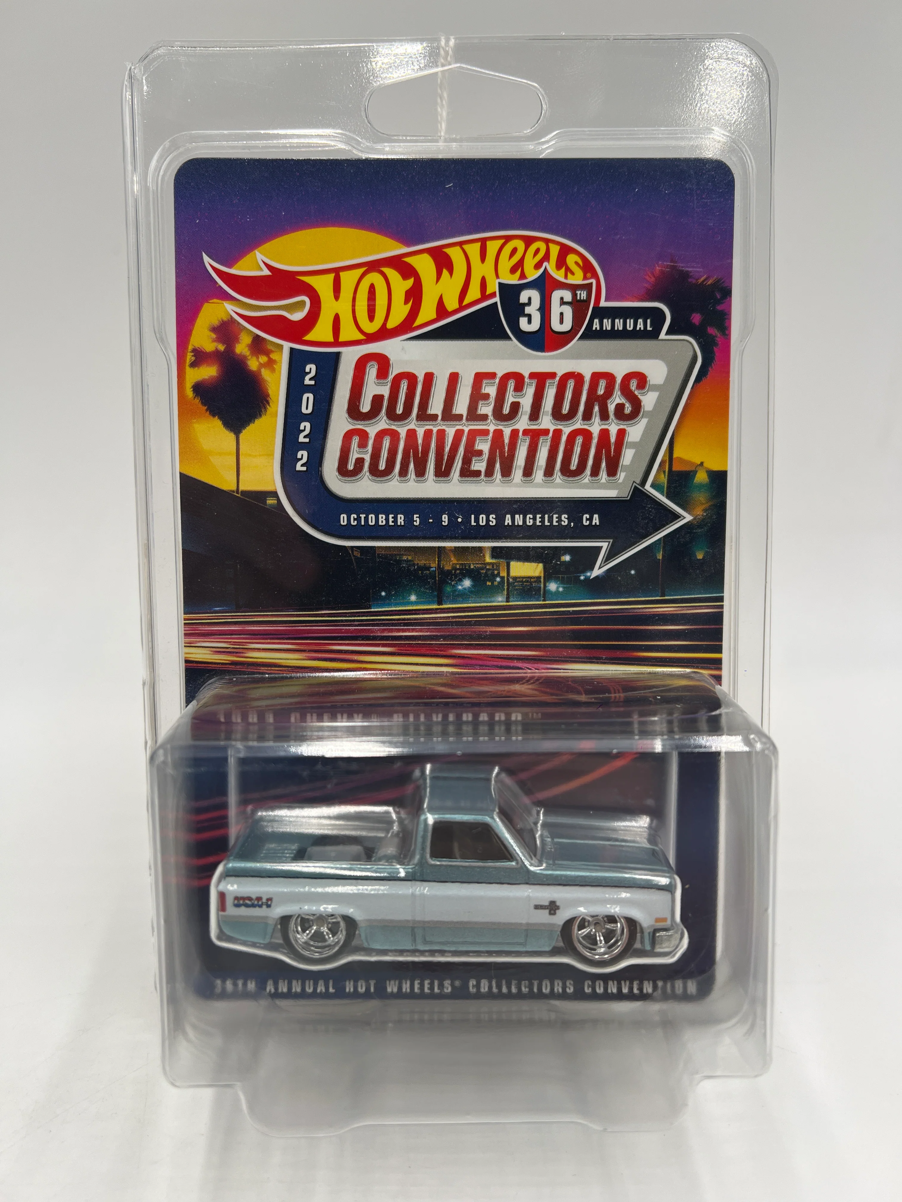 2022 Hot Wheels 36th Annual Collectors Convention LA 926/6200 1983 Chevy Silverado W/Protector - Image 8