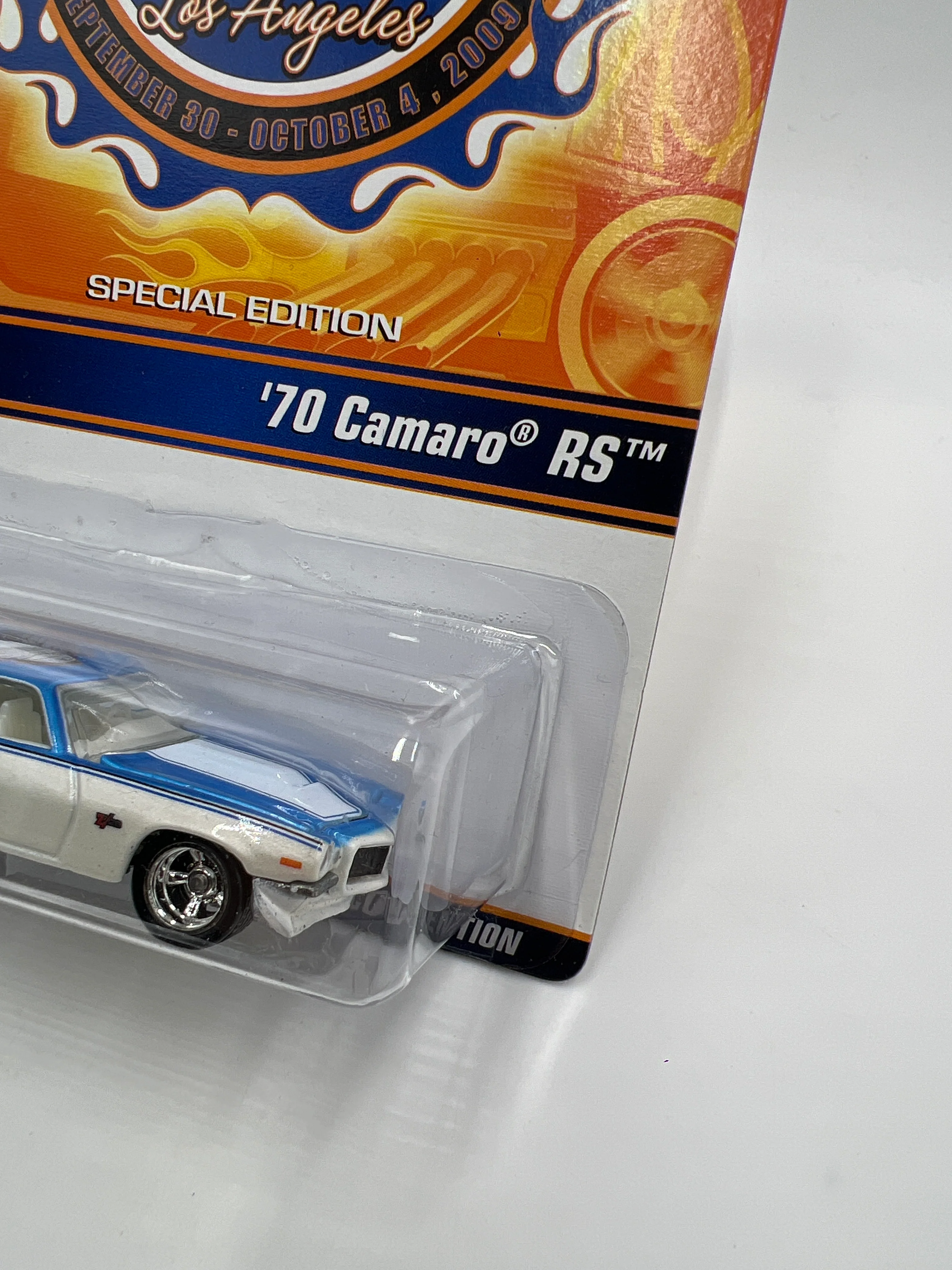 2009 Hot Wheels 23rd Annual Collectors Convention LA #1267/3000 70 Camaro RS W/Protector - Image 3