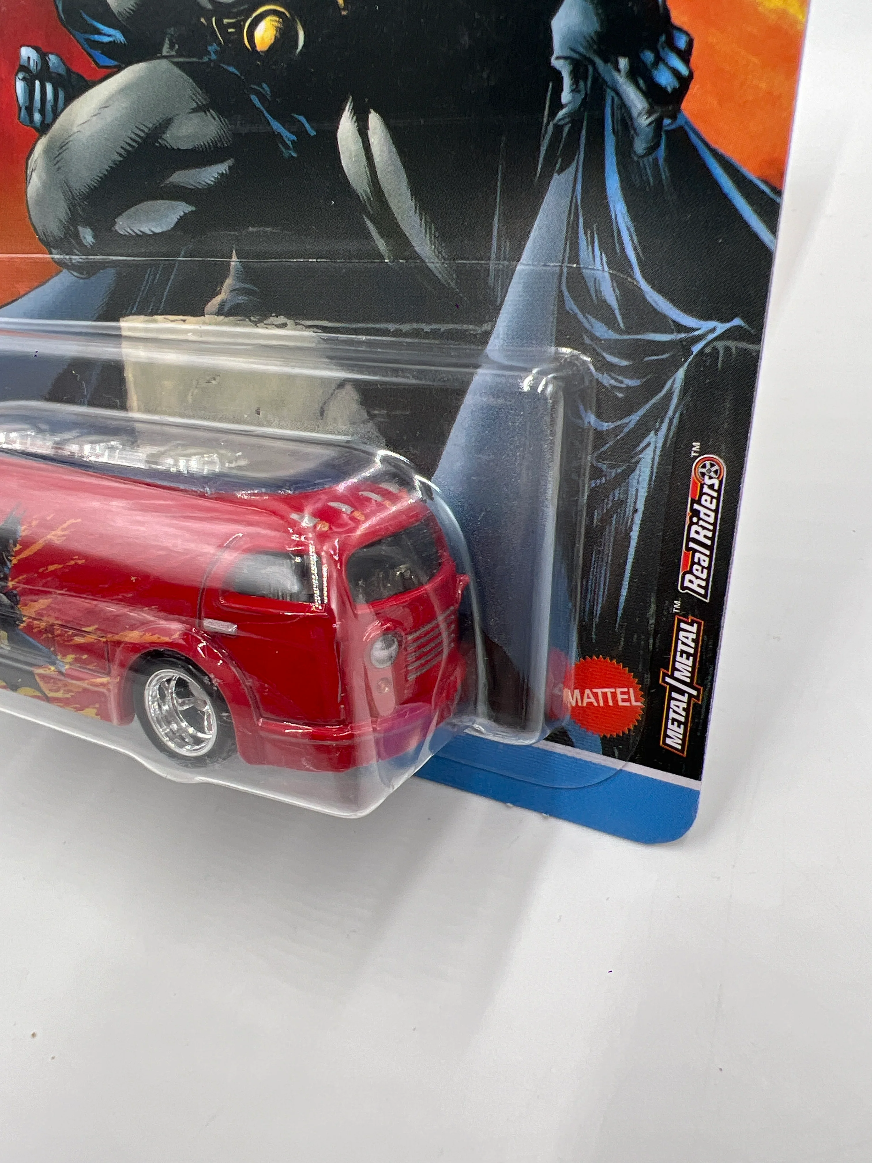 2022 Hot Wheels DC #5 Haulin Gas Batman Red 271A - Image 4