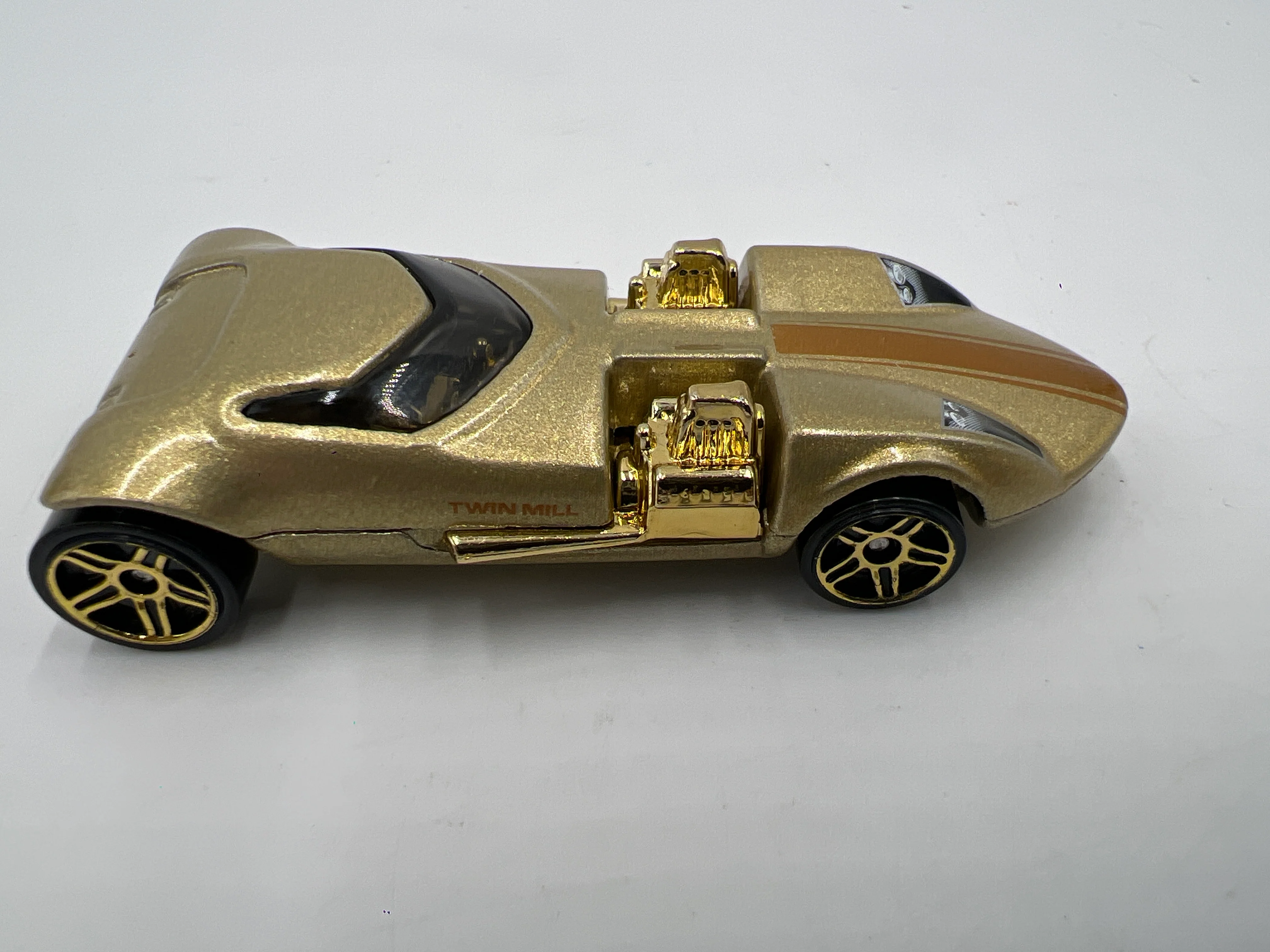 2022 Hot Wheels FAO Schwarz Loose Twin Mill Gold - Image 4