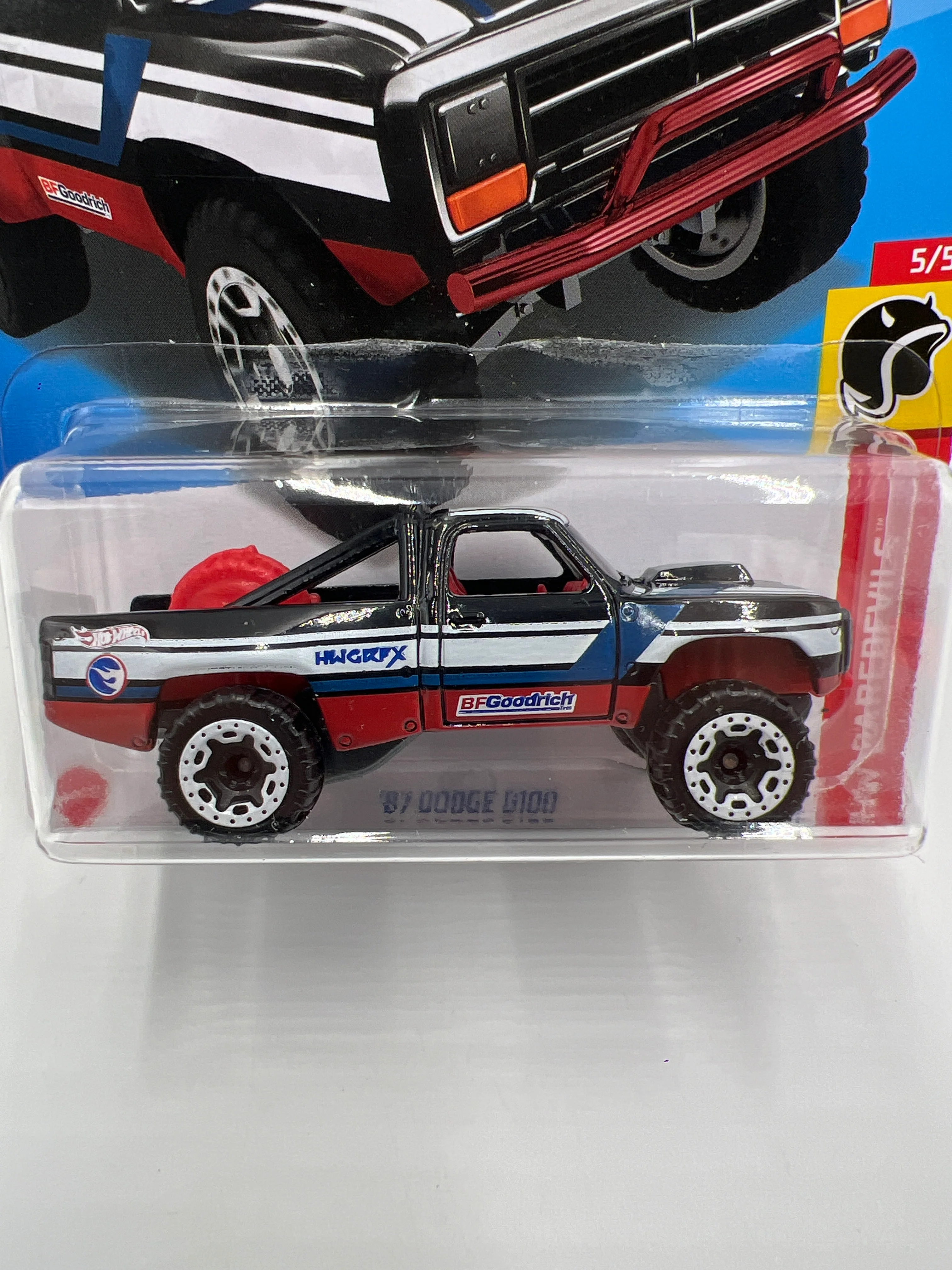 2022 Hot Wheels Treasure Hunt #186 87 Dodge D100 International Card 282F - Image 2