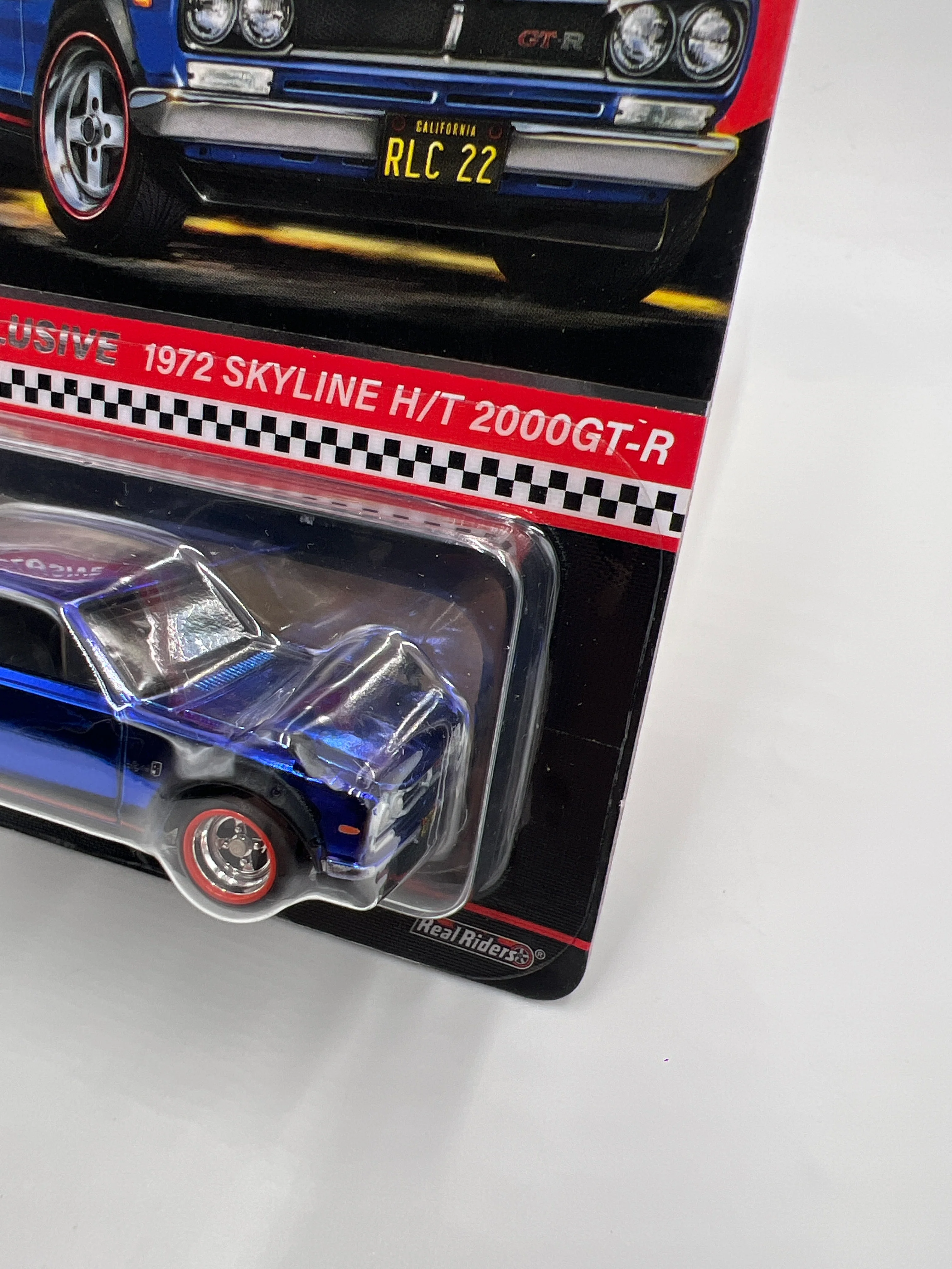 2022 Hot Wheels RLC Club Exclusive 1972 Nissan Skyline H/T 2000GT-R Blue W/Protector and Patch/Button - Image 4