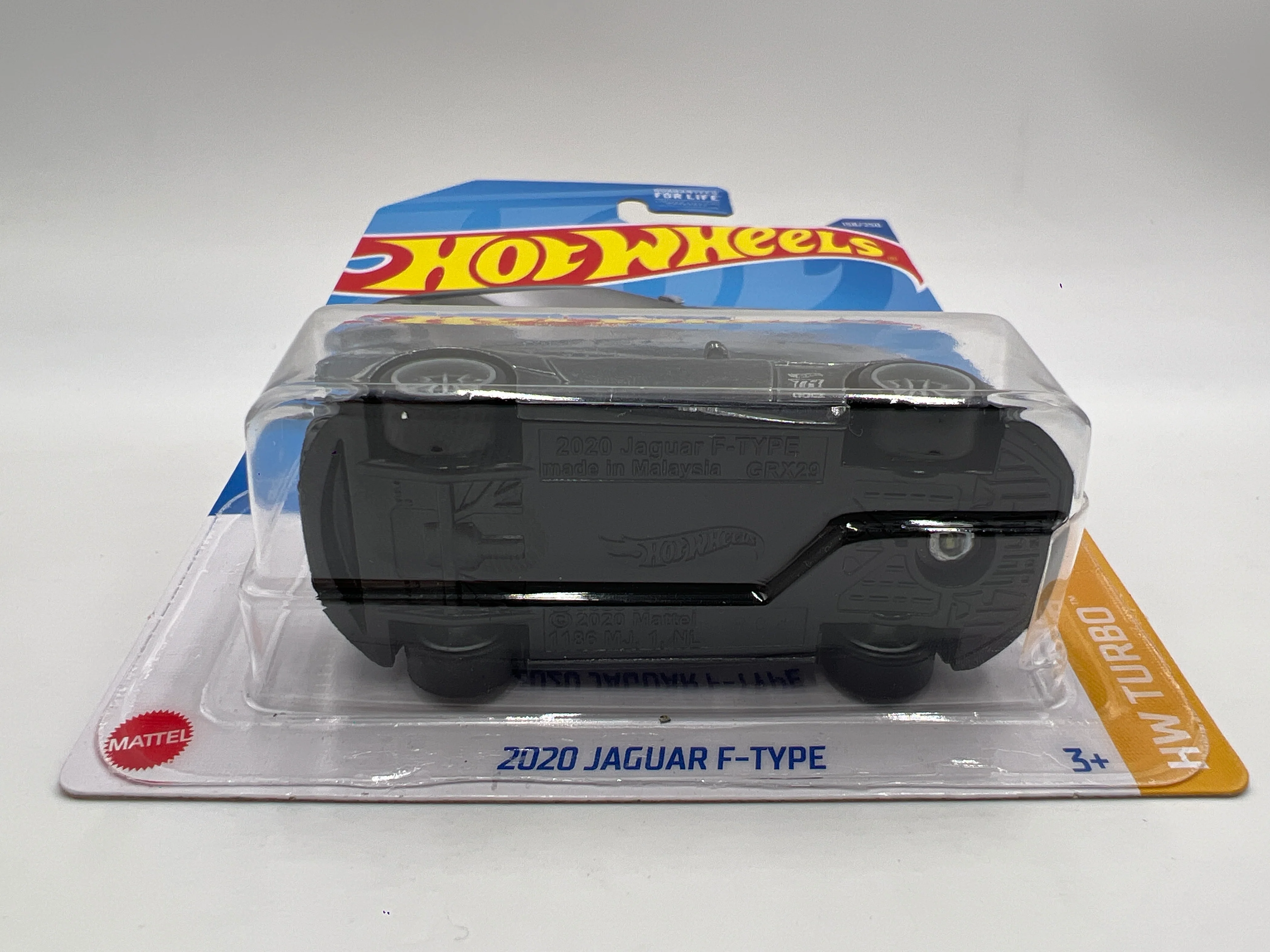 2022 Hot Wheels Super Treasure Hunt #158 2020 Jaguar F-Type Gray W/Protector - Image 5