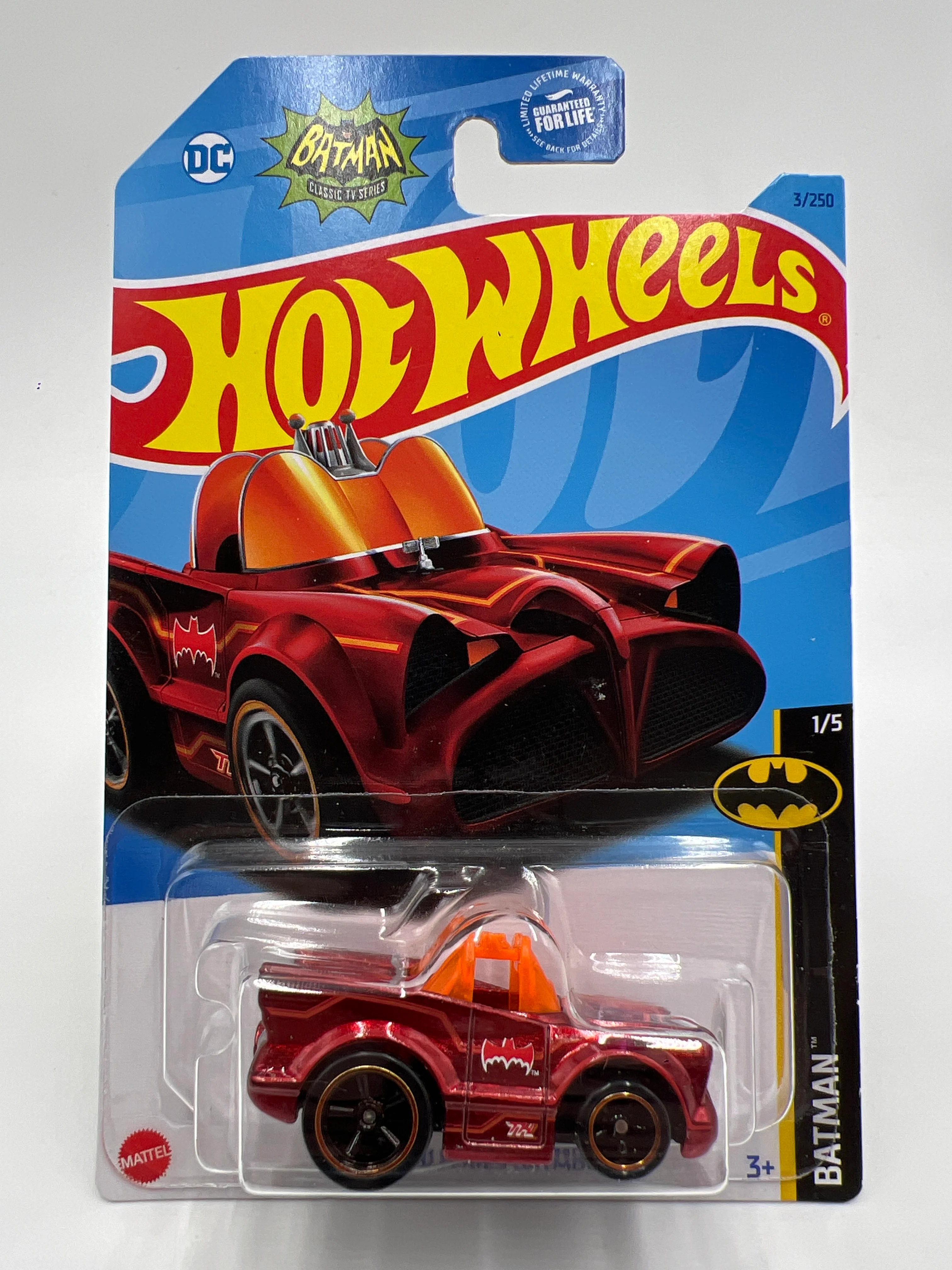 2023 Hot Wheels Super Treasure Hunt #3 Classic TV Series Batmobile Red W/Protector - Image 2