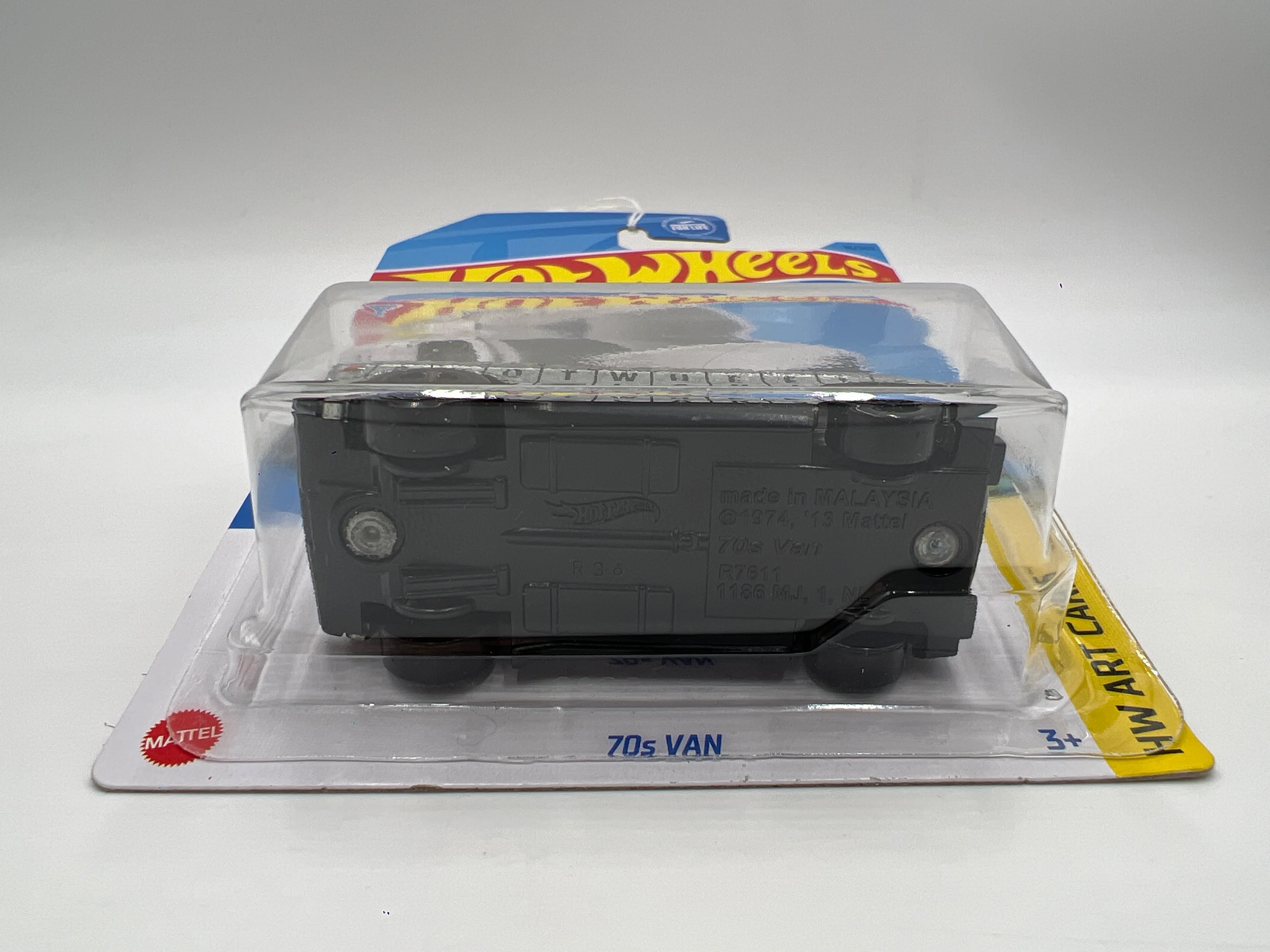 2023 Hot Wheels Walmart Exclusive Zamac 2 #16 70s Van 145G - Image 5