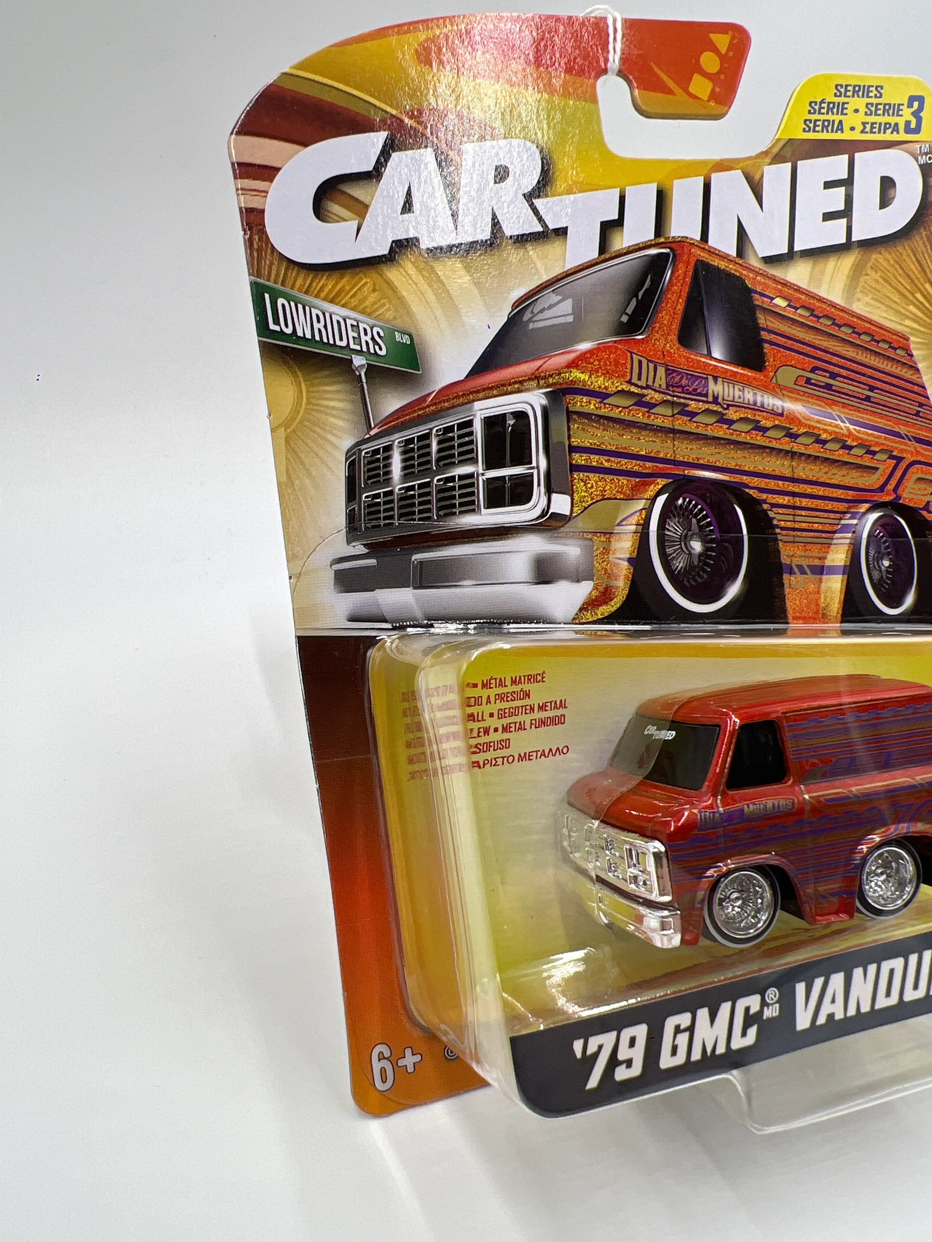 2025 MGA Car Tuned Series 3 #2 79 GMC Vandura Orange 179B - Image 4