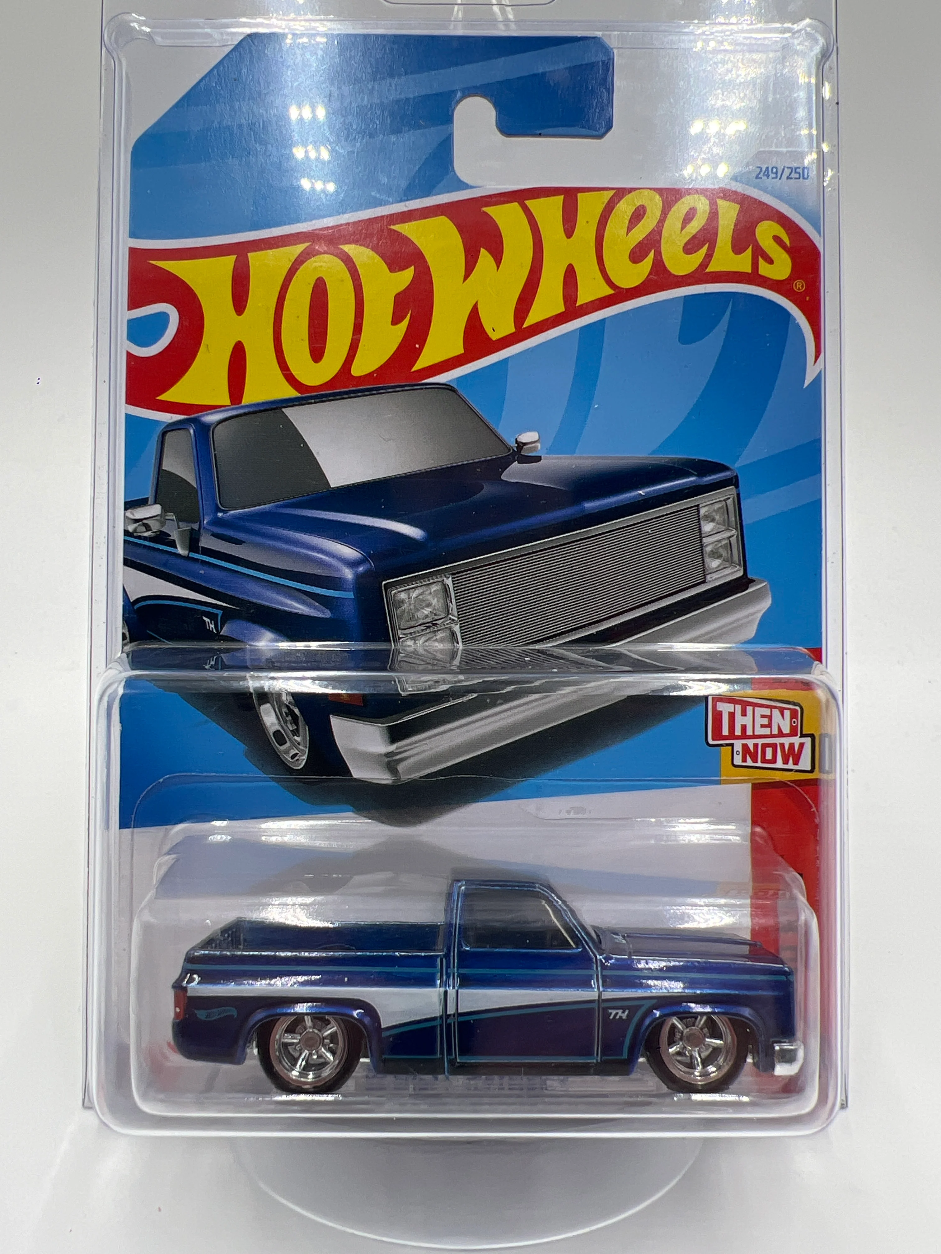 2024 Hot Wheels International Super Treasure Hunt #249 83 Chevy Silverado Blue W/Protector - Image 8