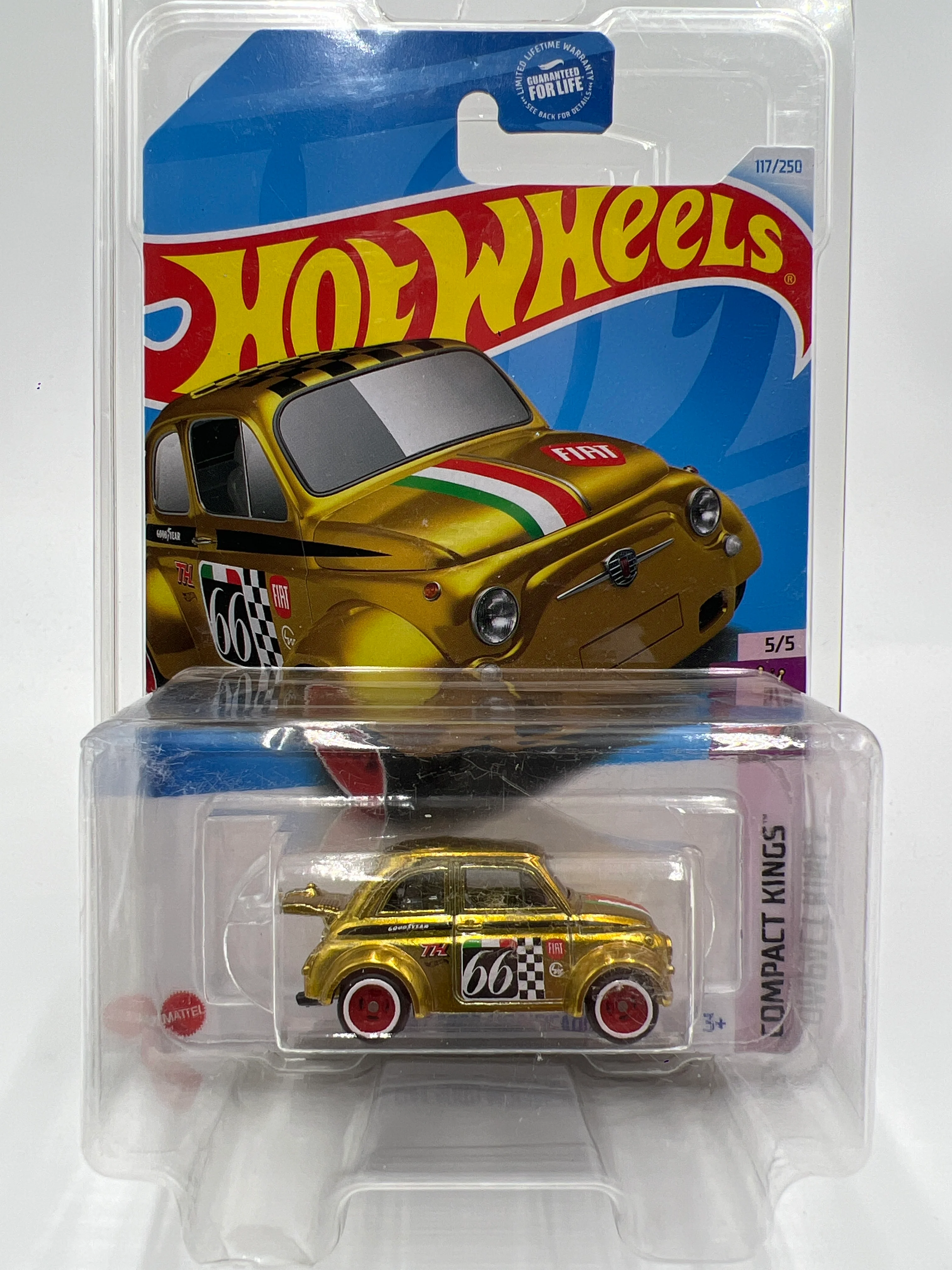 2024 Hot Wheels Super Treasure Hunt #117 60s Fiat 500D Modificado Gold W/Protector - Image 9