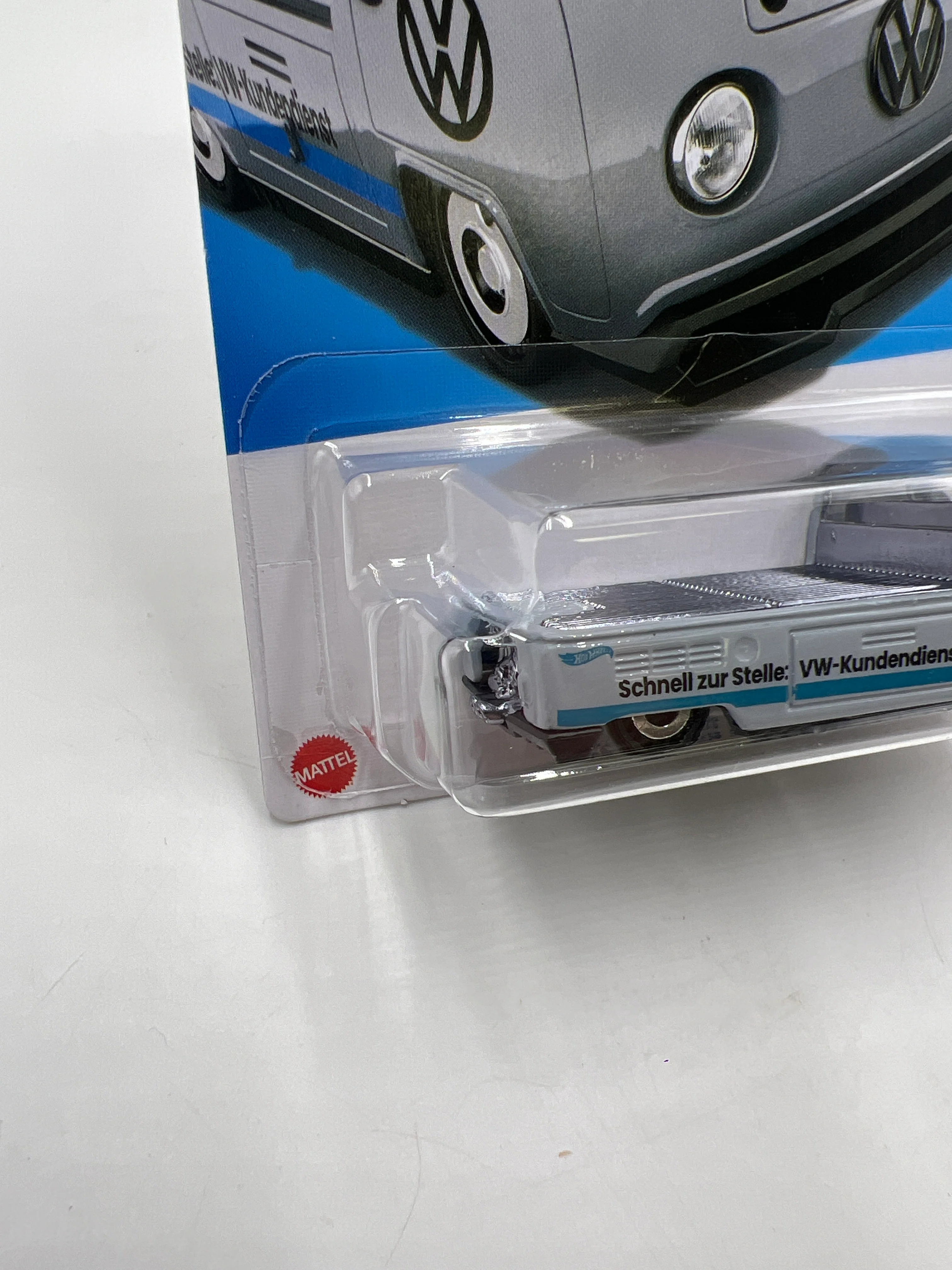 2024 Hot Wheels G Case #42 Volkswagen T2 Pickup 97i - Image 5