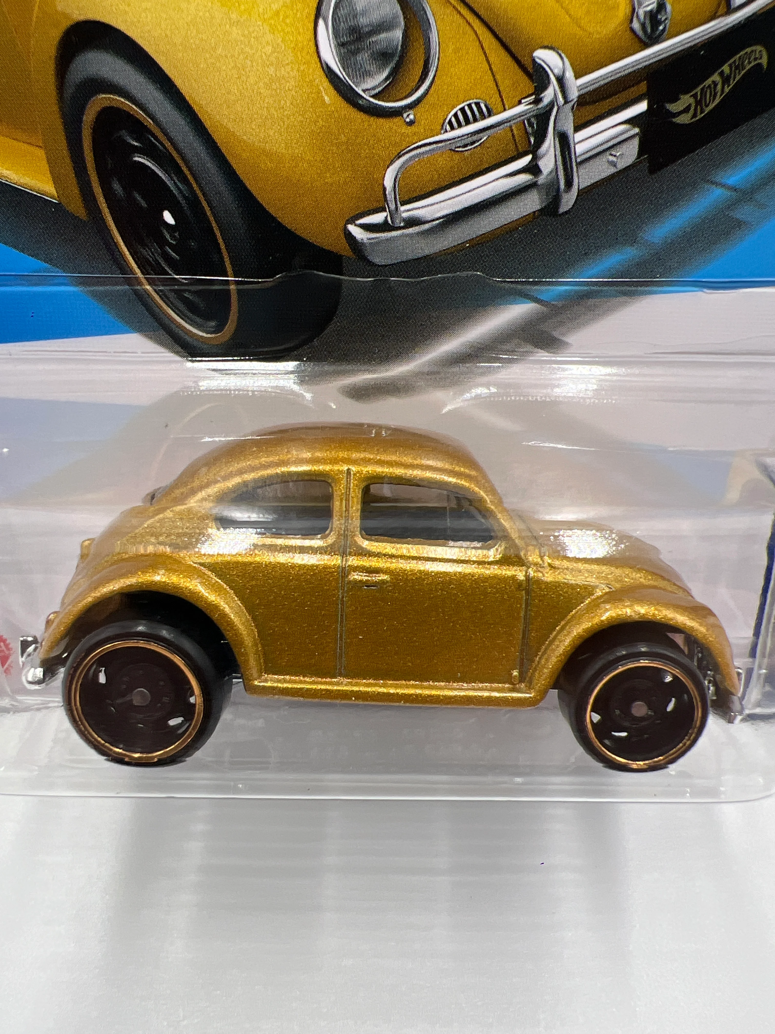 2024 Hot Wheels Q Case #186 Transformers Bumblebee Gold 97G - Image 2