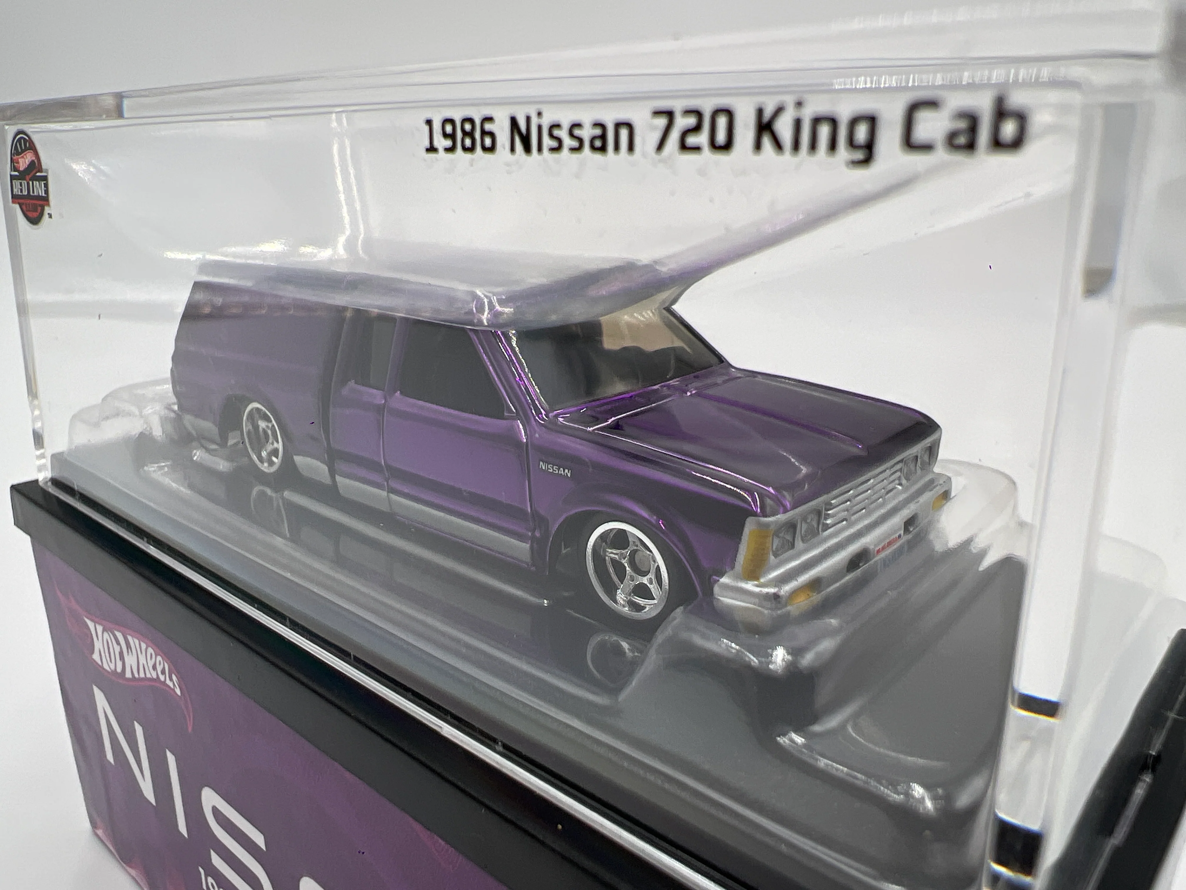 2024 Hot Wheels RLC 1986 Nissan 720 King Cab Purple - Image 3