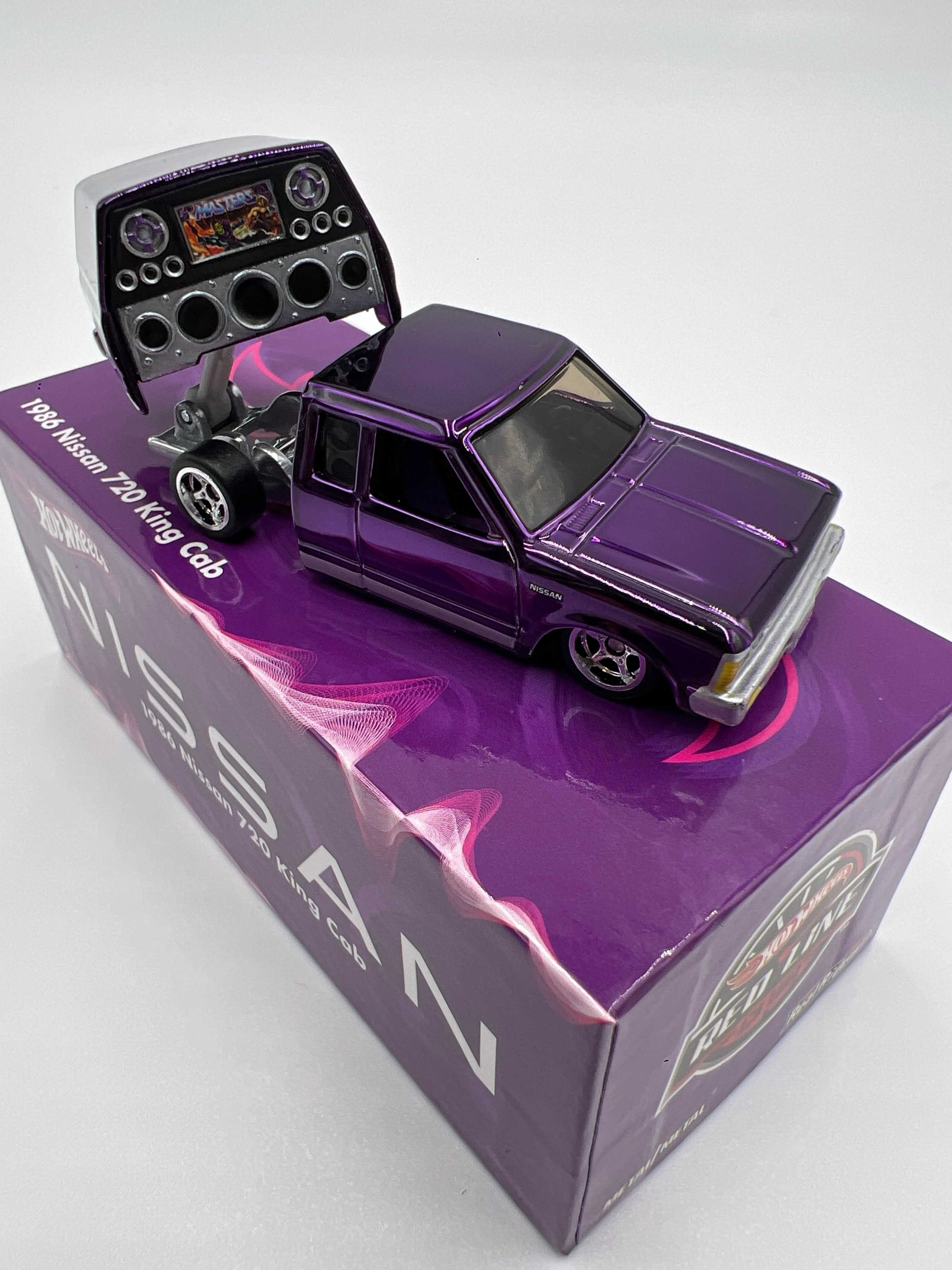2024 Hot Wheels RLC 1986 Nissan 720 King Cab Purple - Image 4