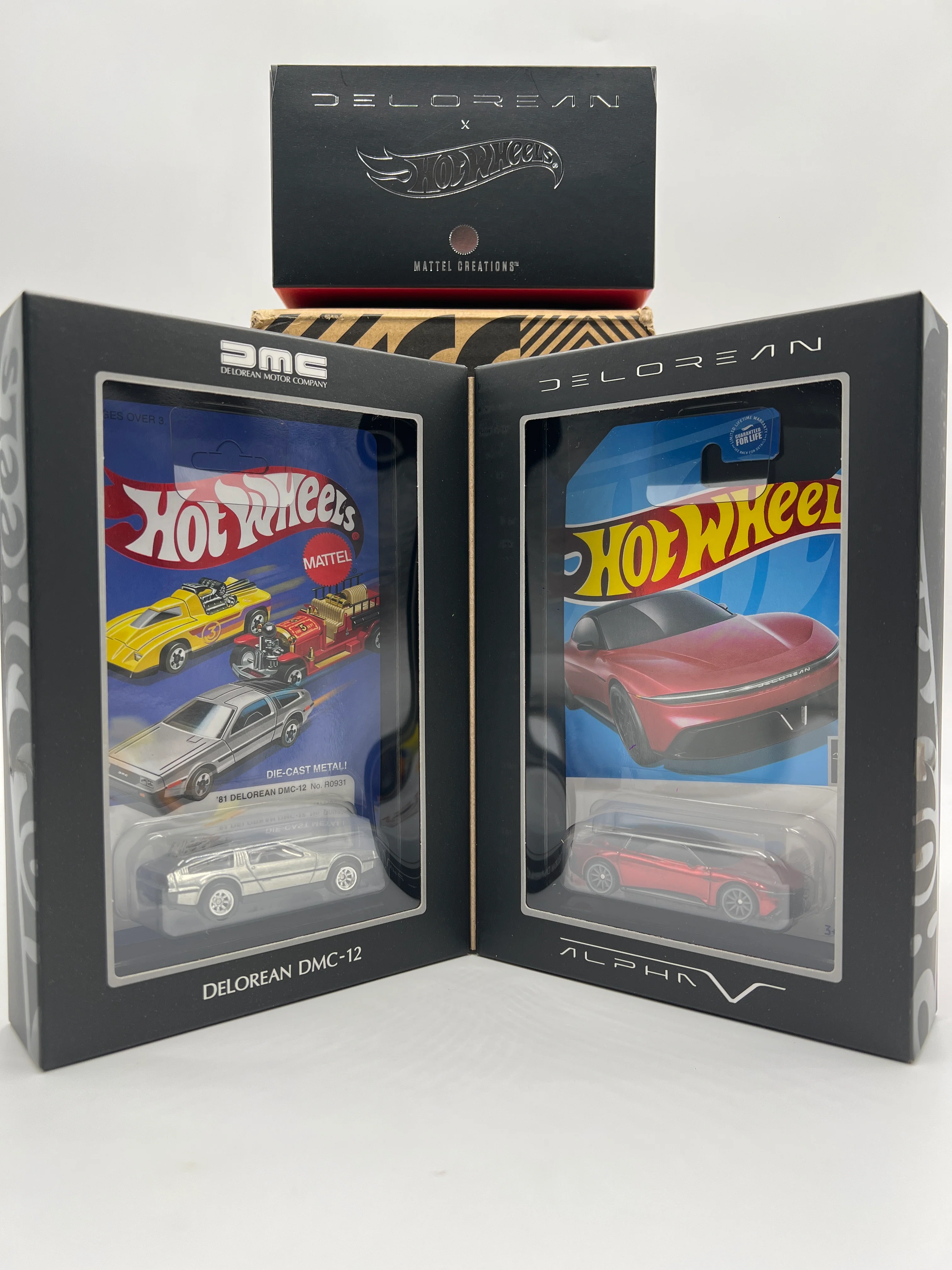 2023 Hot Wheels RLC Delorean DMC-12 Silver & Alpha5 Red Set W/Box - Image 2