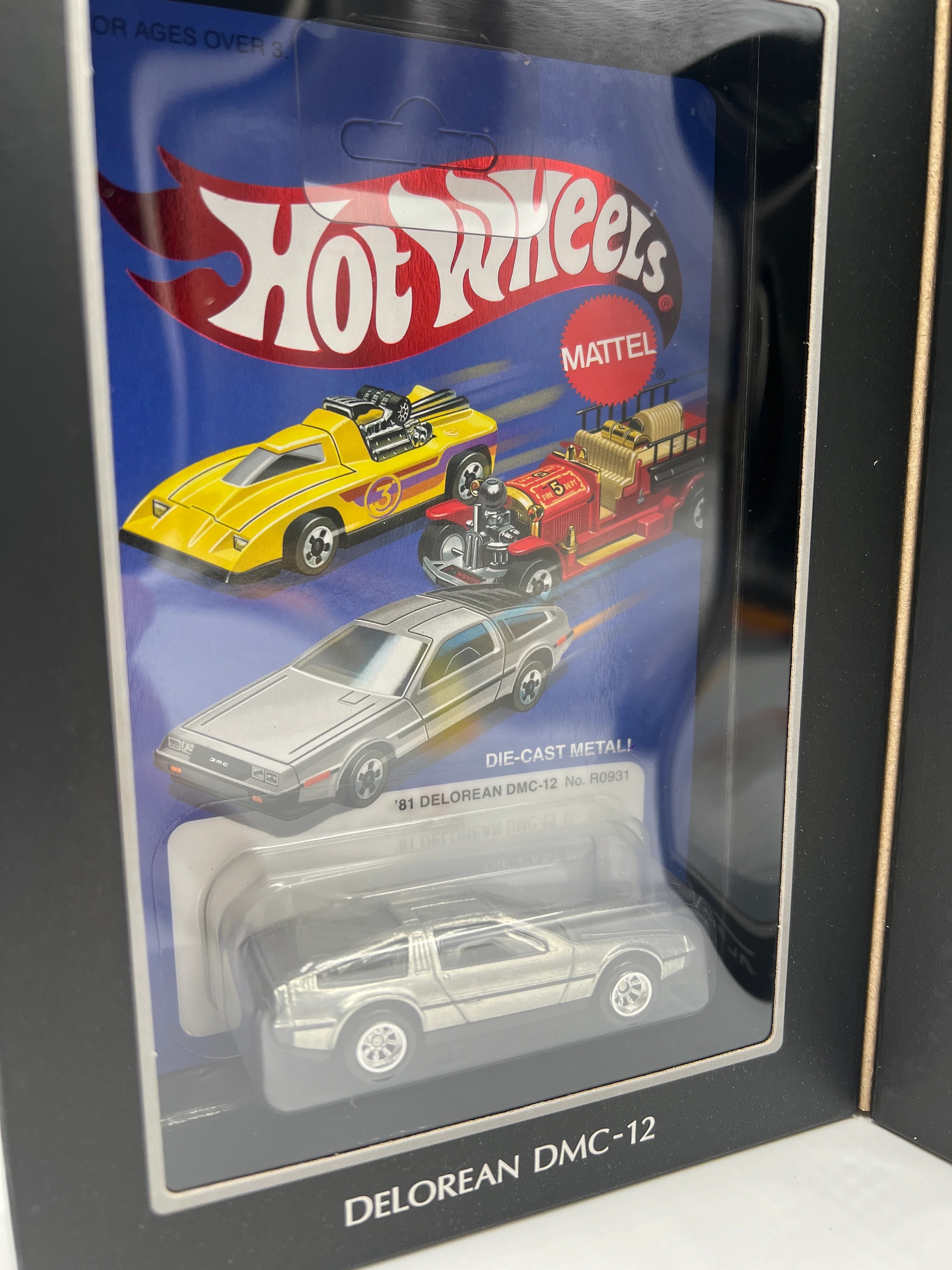 2023 Hot Wheels RLC Delorean DMC-12 Silver & Alpha5 Red Set W/Box - Image 3