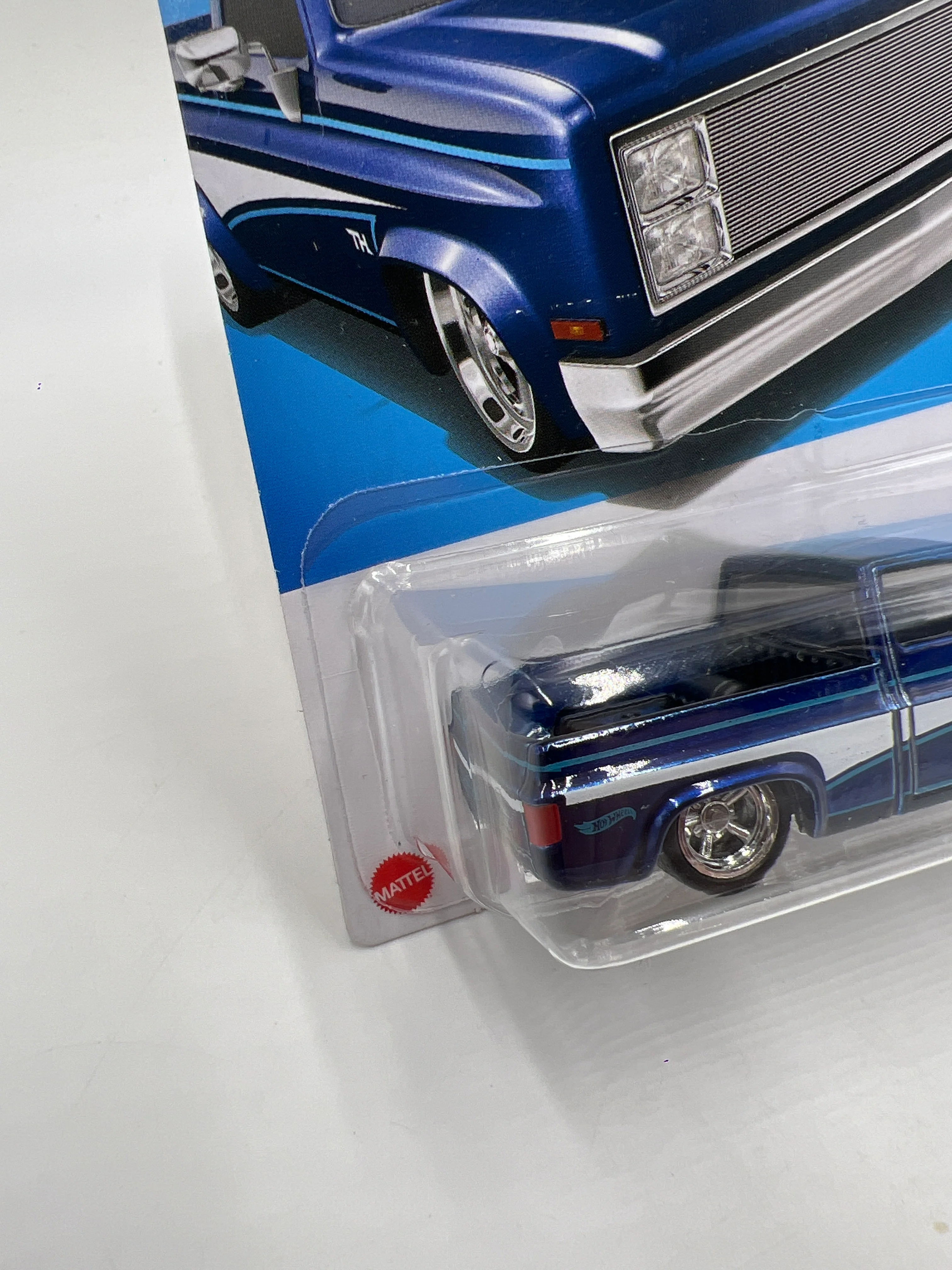 2024 Hot Wheels Super Treasure Hunt #249 83 Chevy Silverado Blue W/Protector - Image 4