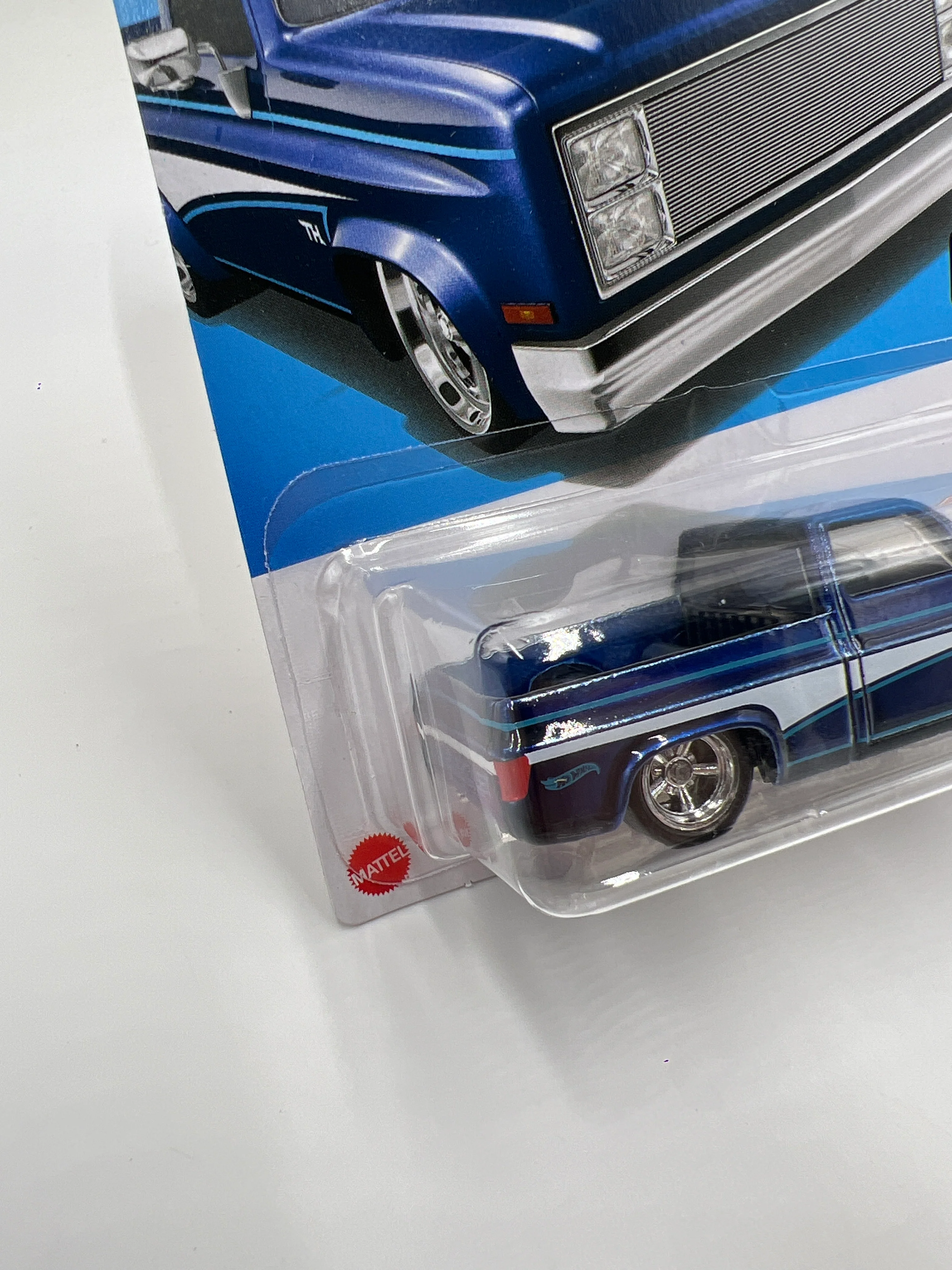 2024 Hot Wheels Super Treasure Hunt #249 83 Chevy Silverado Blue W/Protector - Image 4