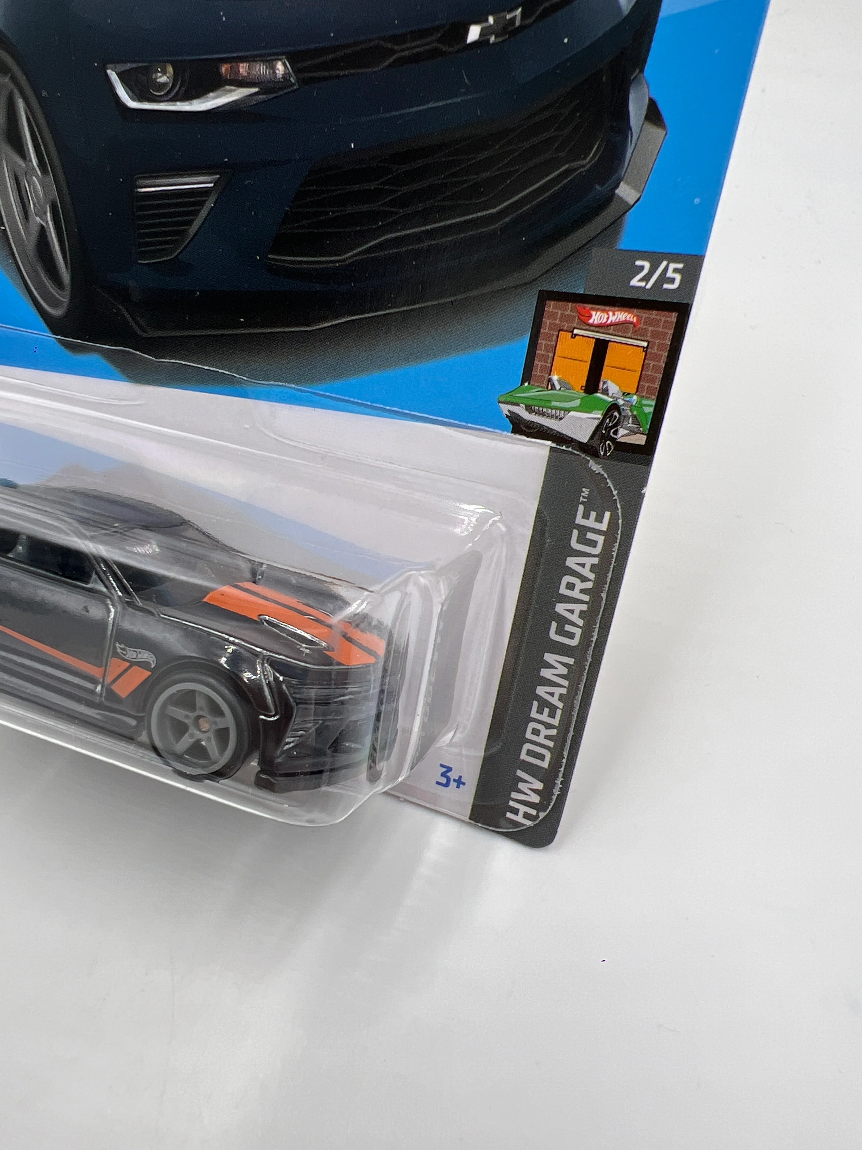2024 Hot Wheels Super Treasure Hunt #32 18 Camaro SS Black W/Protector - Image 4