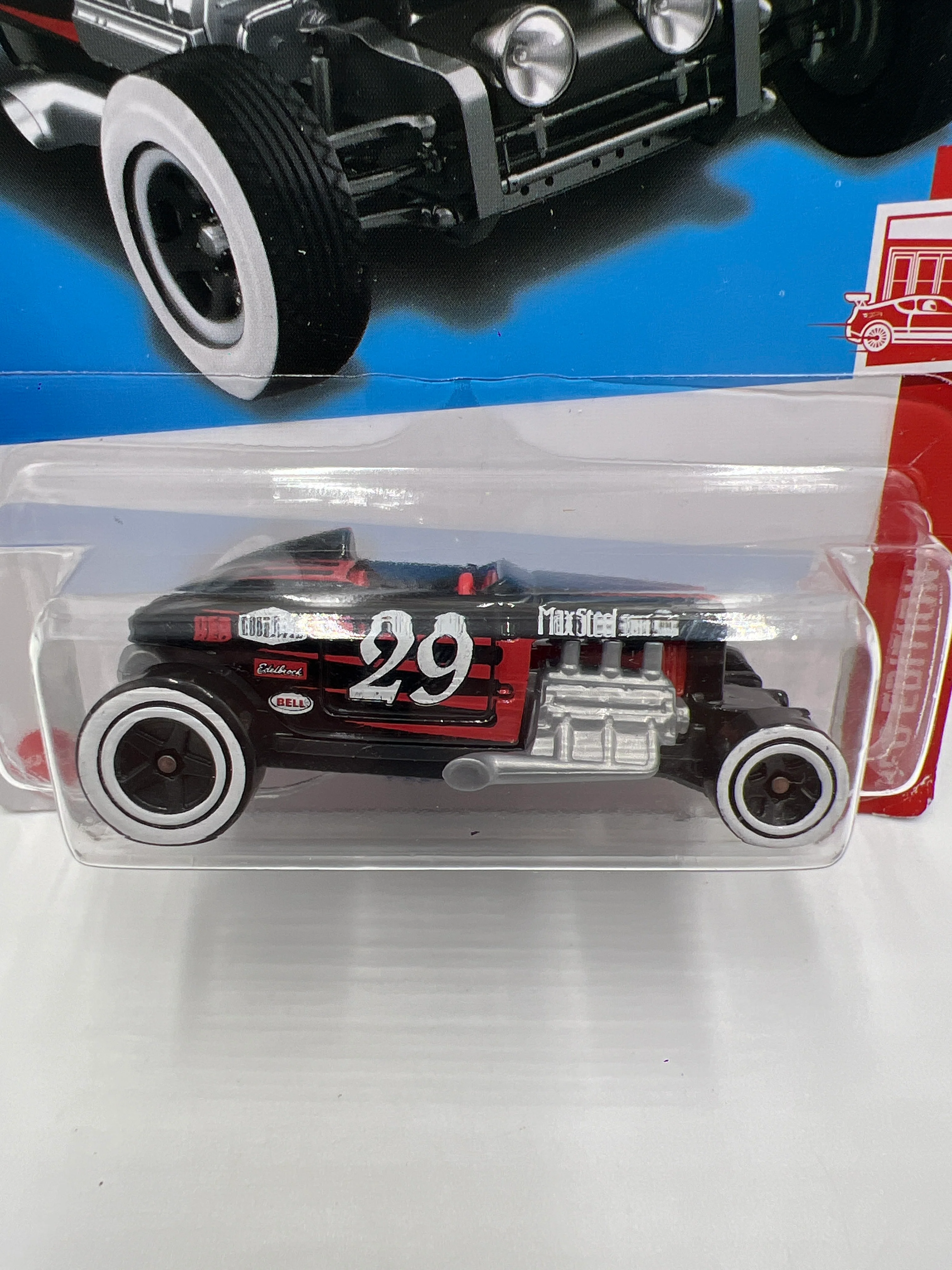 2024 Hot Wheels Target Exclusive Red Edition #19 Max Steel Black 144F - Image 2