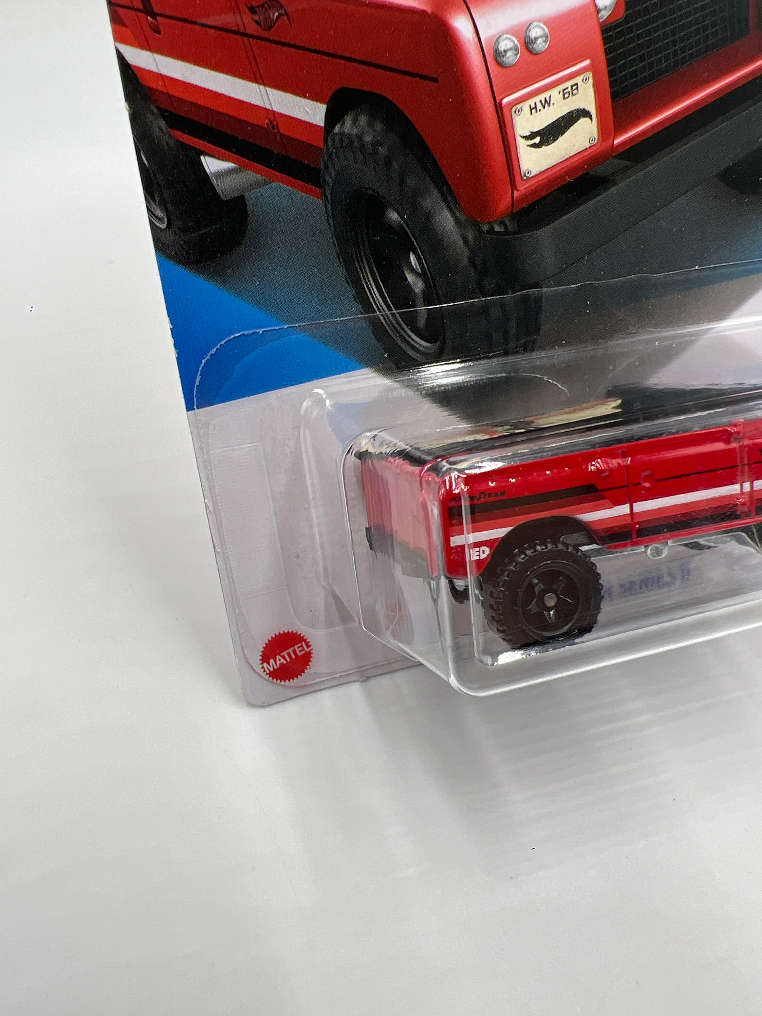 2024 Hot Wheels Target Exclusive Red Edition #92 Land Rover Series II Red 152E - Image 4