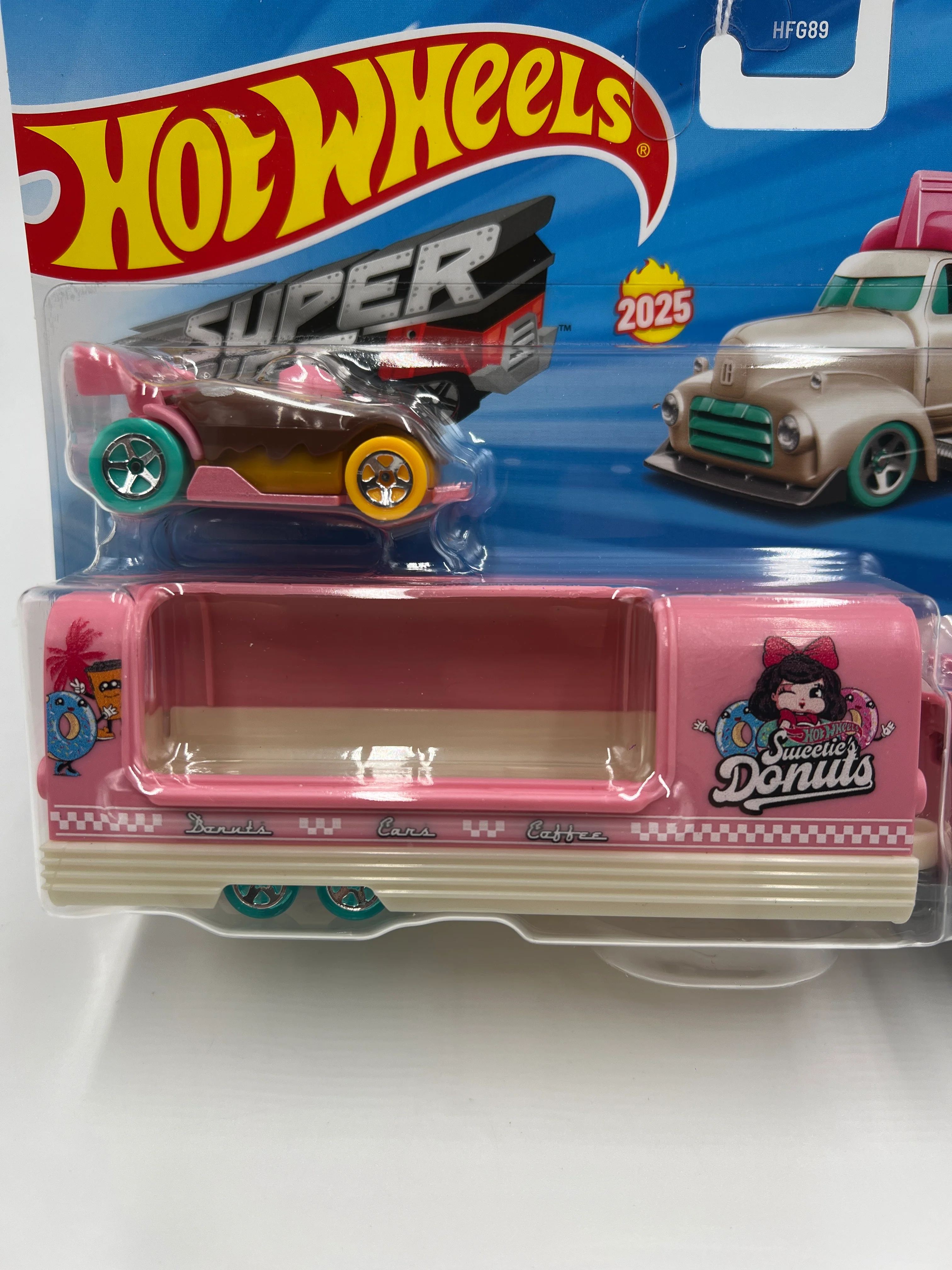 2025 Hot Wheels Super Rigs Sweet Delivery Pink/White 168F - Image 3