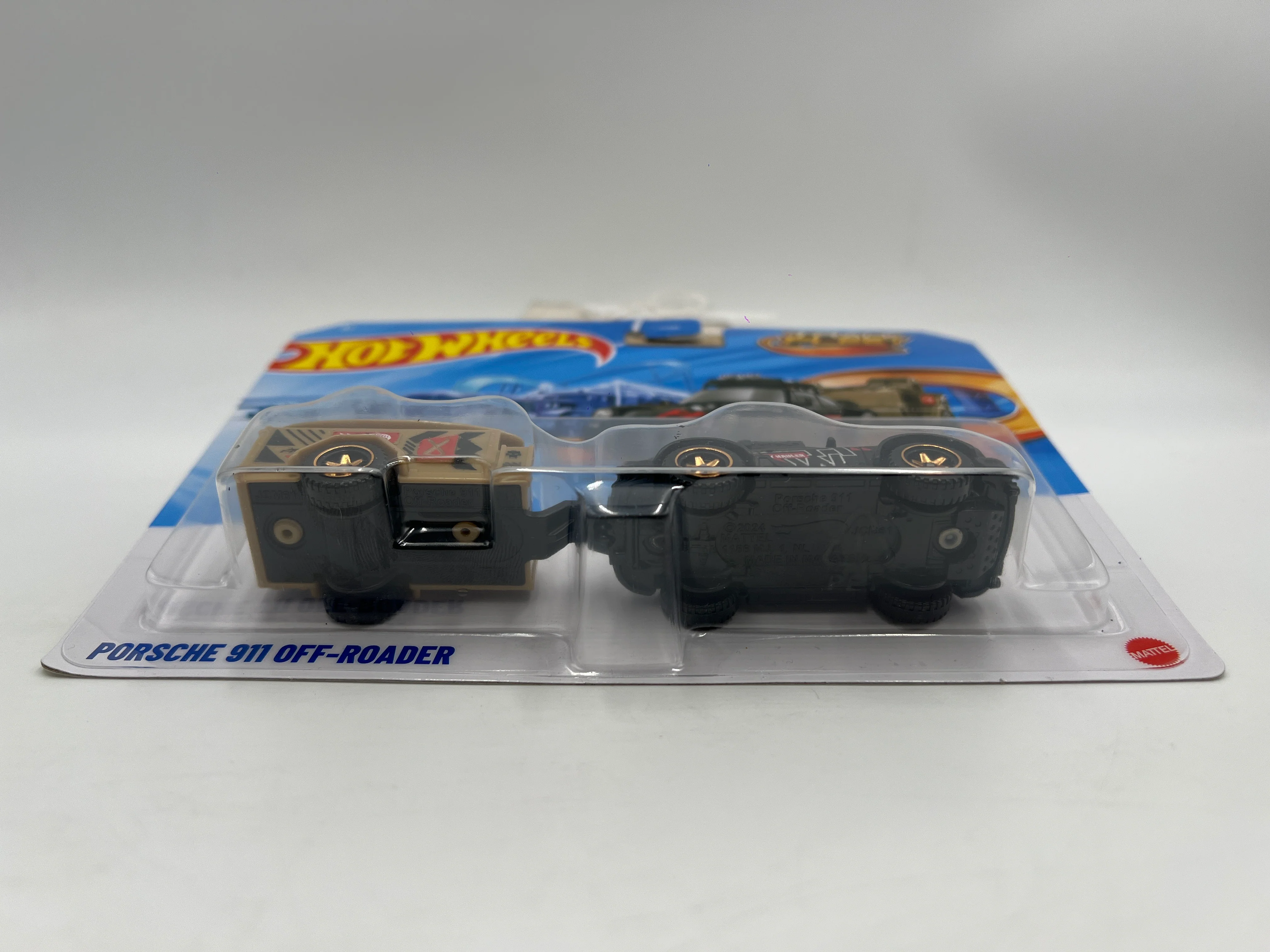 2025 Hot Wheels Track Fleet Porsche 911 Off-Roader Black SR - Image 6