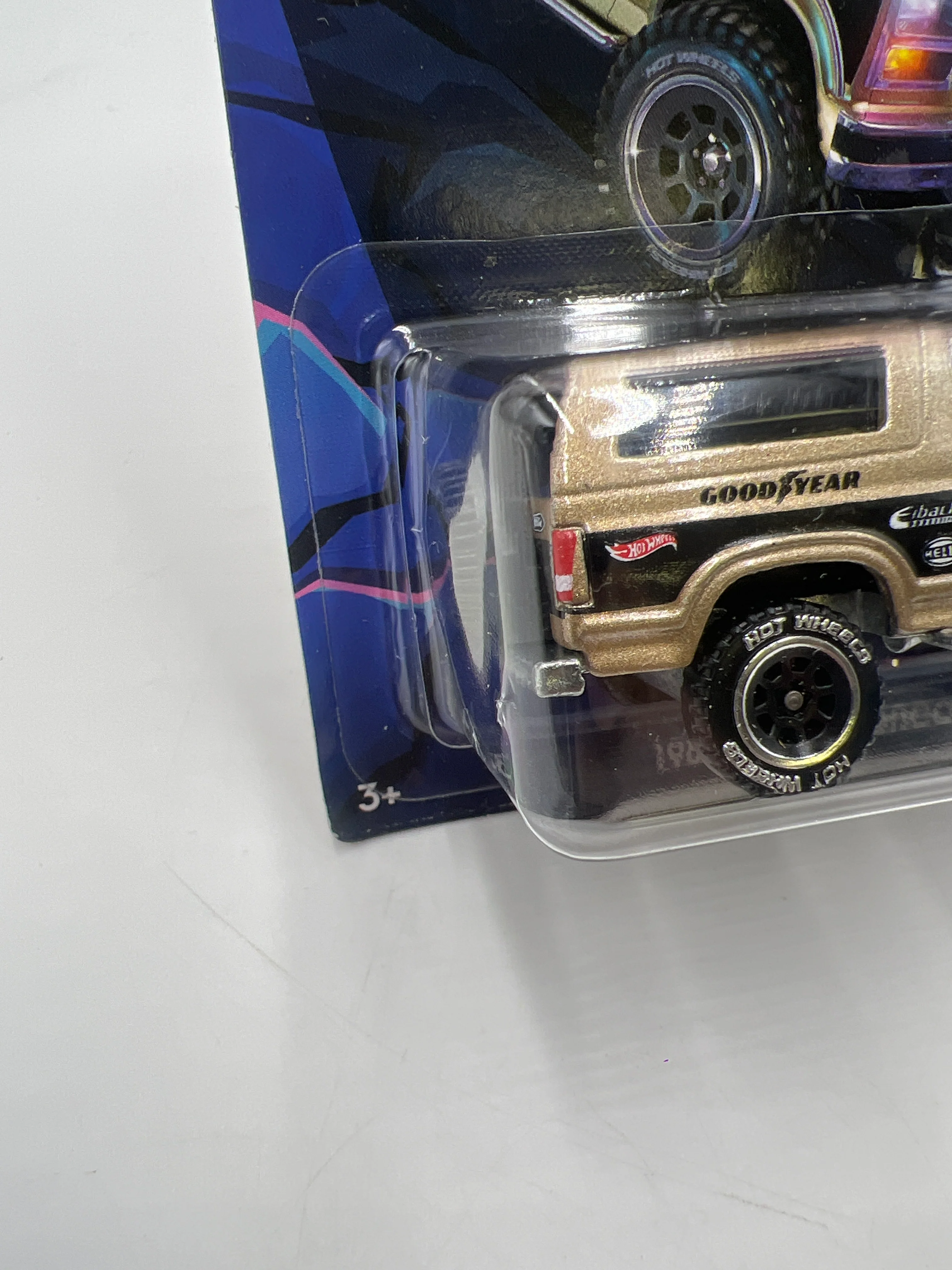 2024 Hot Wheels Tubular Trucks 3/5 1985 Ford Bronco 160F - Image 5