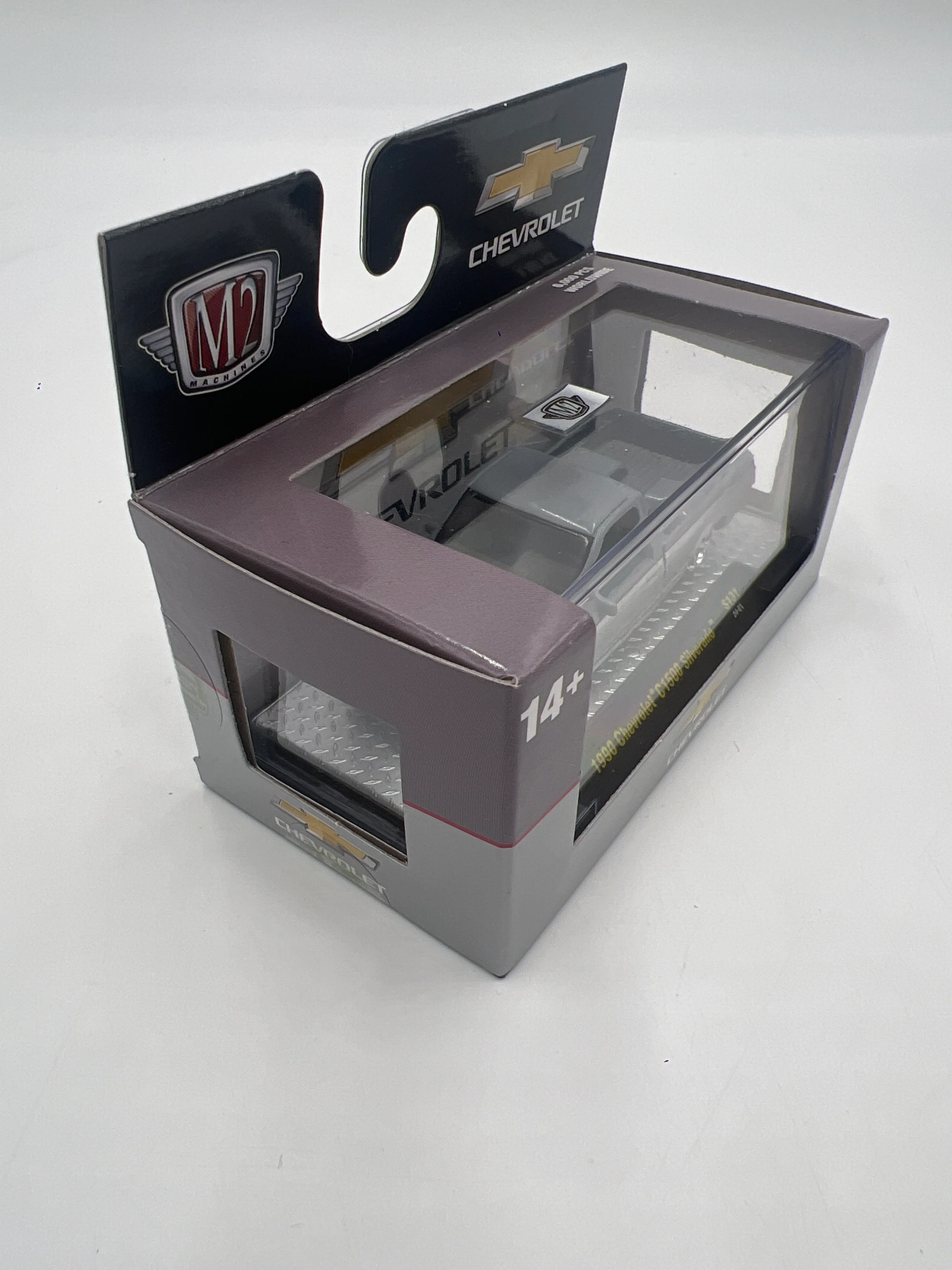 M2 Machines 1990 Chevrolet C1500 Silverado Silver S131 - Image 5