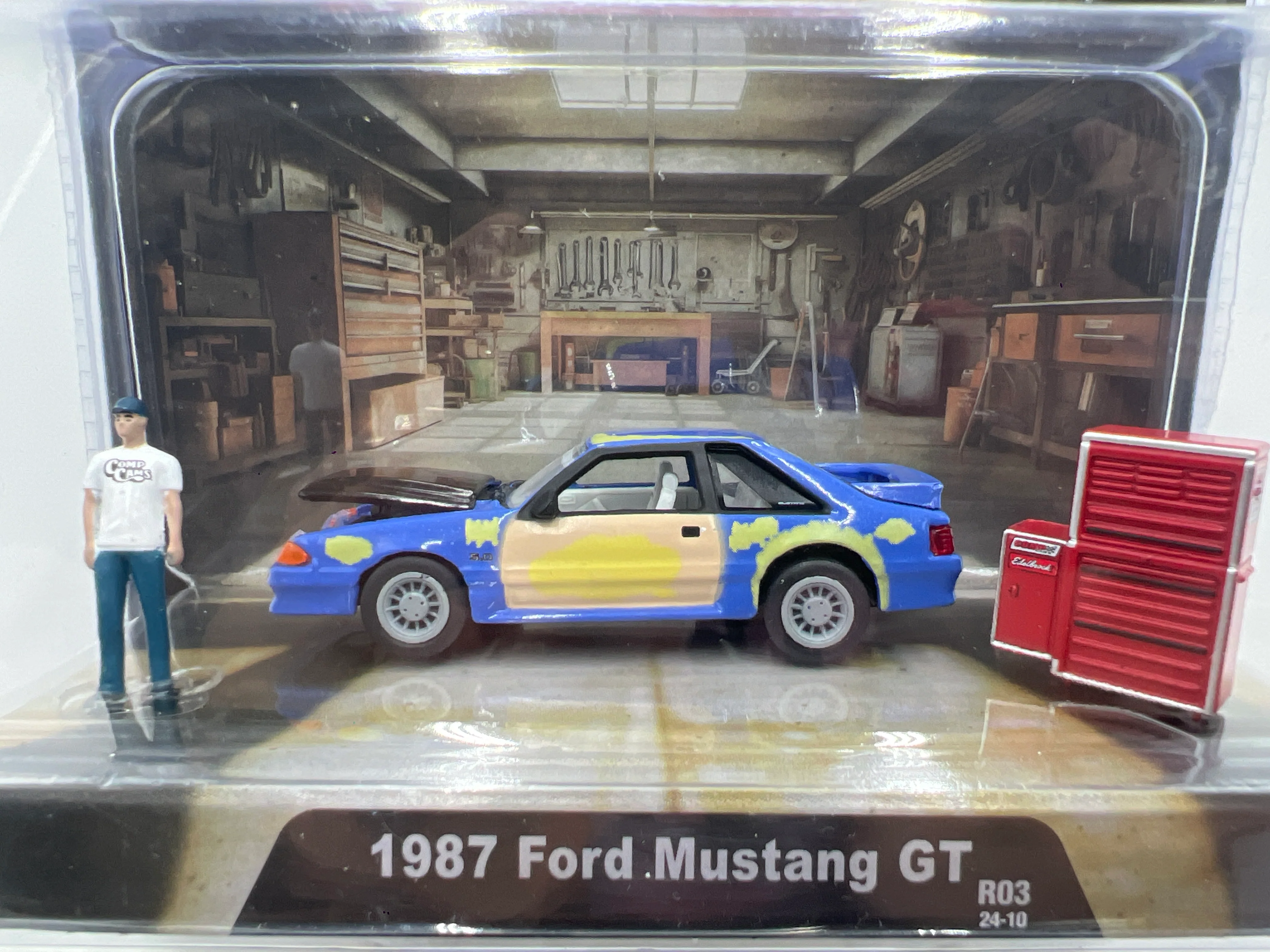 2024 M2 Machines Diorama 1987 Ford Mustang GT R03 - Image 3