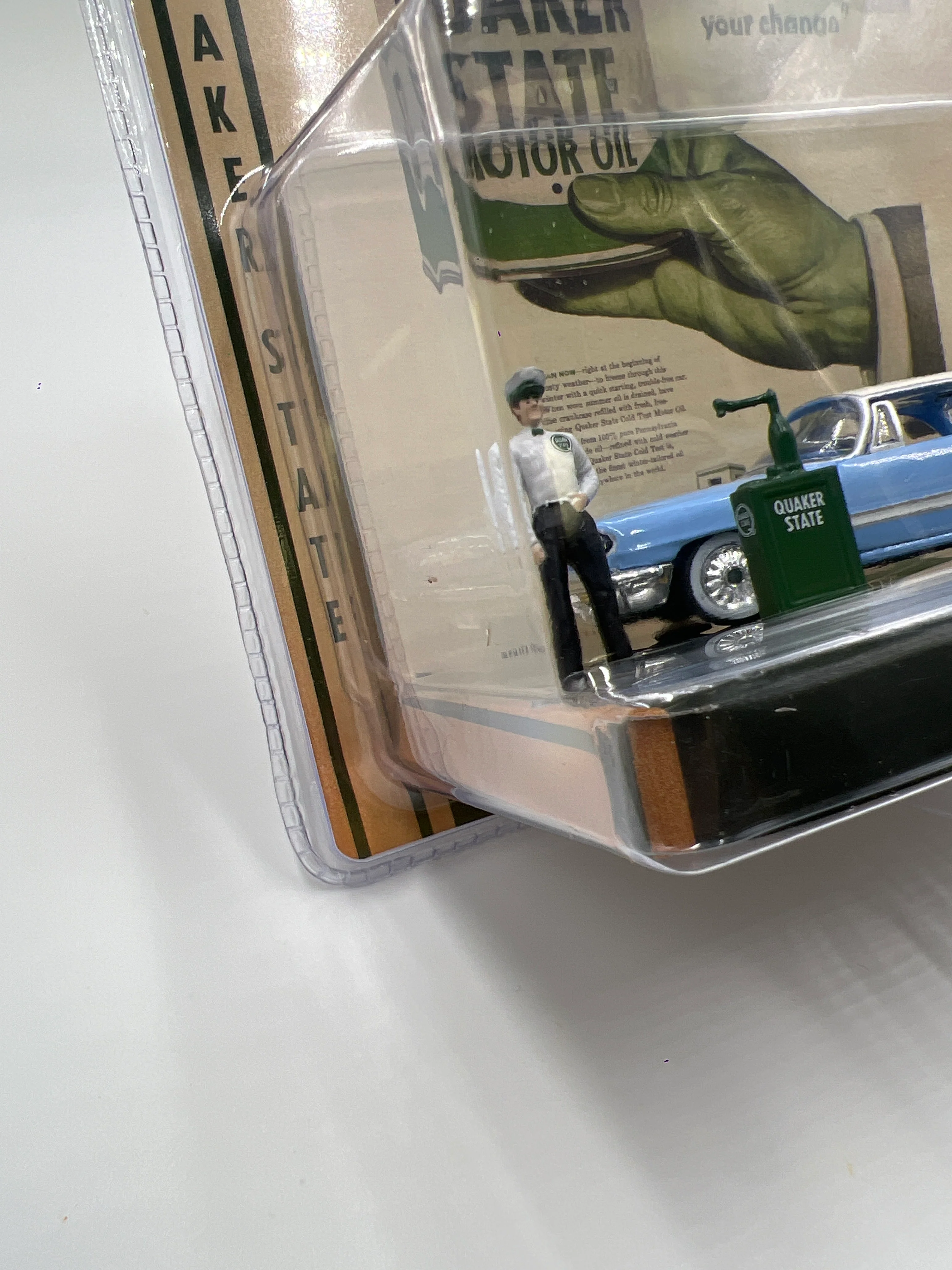 2024 M2 Machines Diorama 1957 DeSoto Fireflite Light Blue R04 - Image 5