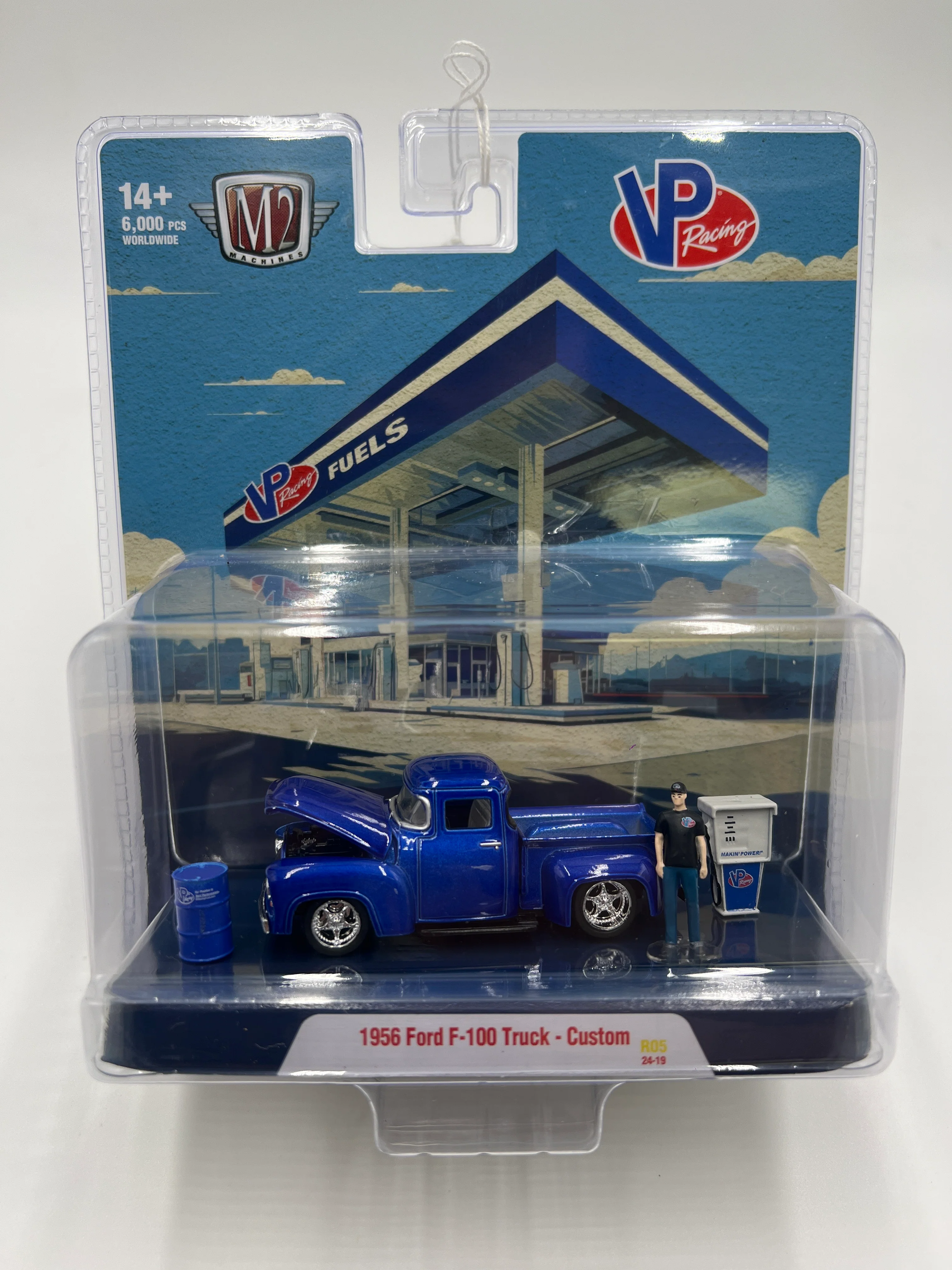 2024 M2 Machines Diorama R05 1956 Ford F-100 Truck Custom Blue 196E - Image 2