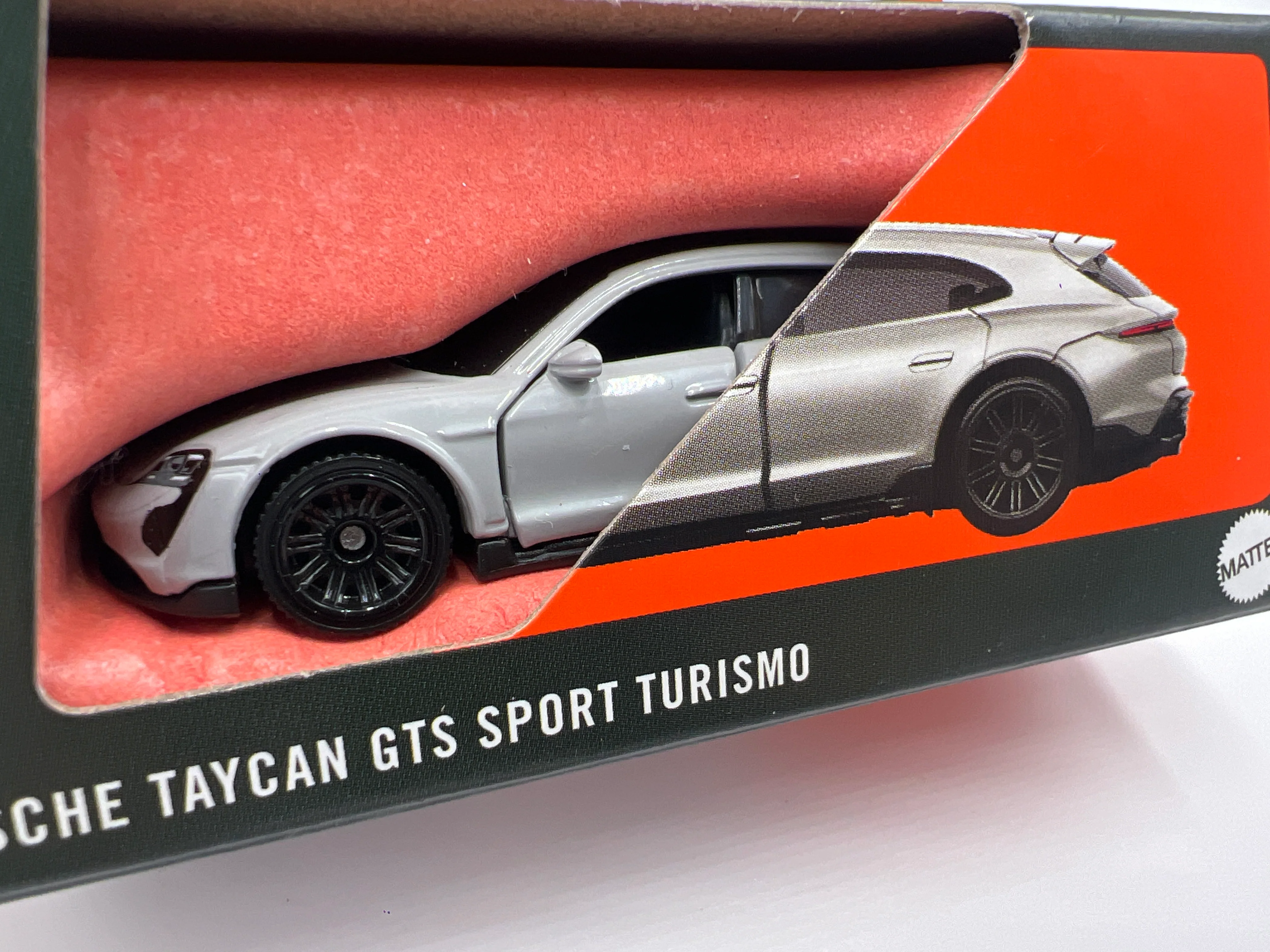2025 Matchbox Moving Parts #9 Porsche Taycan GTS Sport Turismo Silver 167D - Image 3