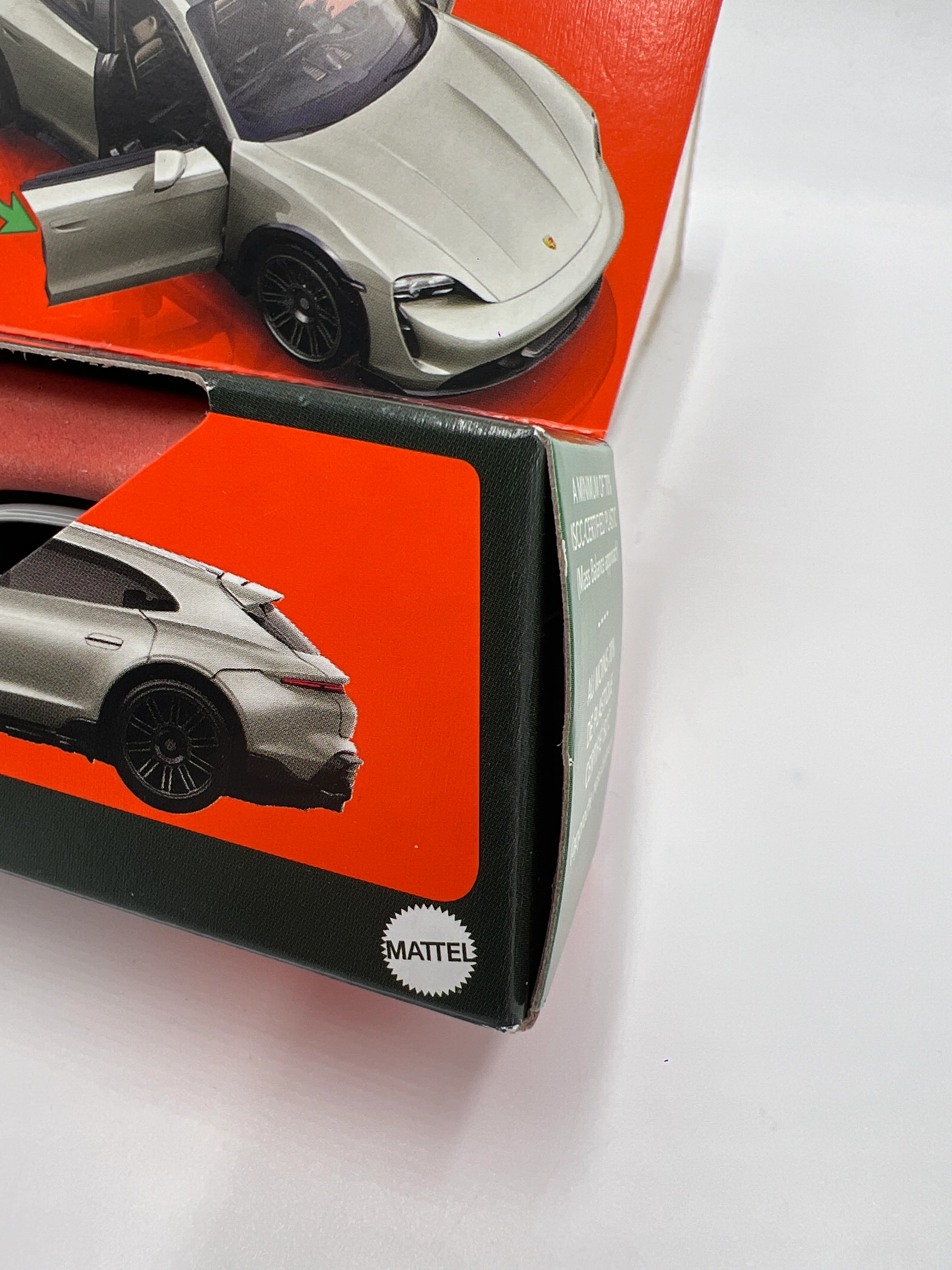 2025 Matchbox Moving Parts #9 Porsche Taycan GTS Sport Turismo Silver 167D - Image 4