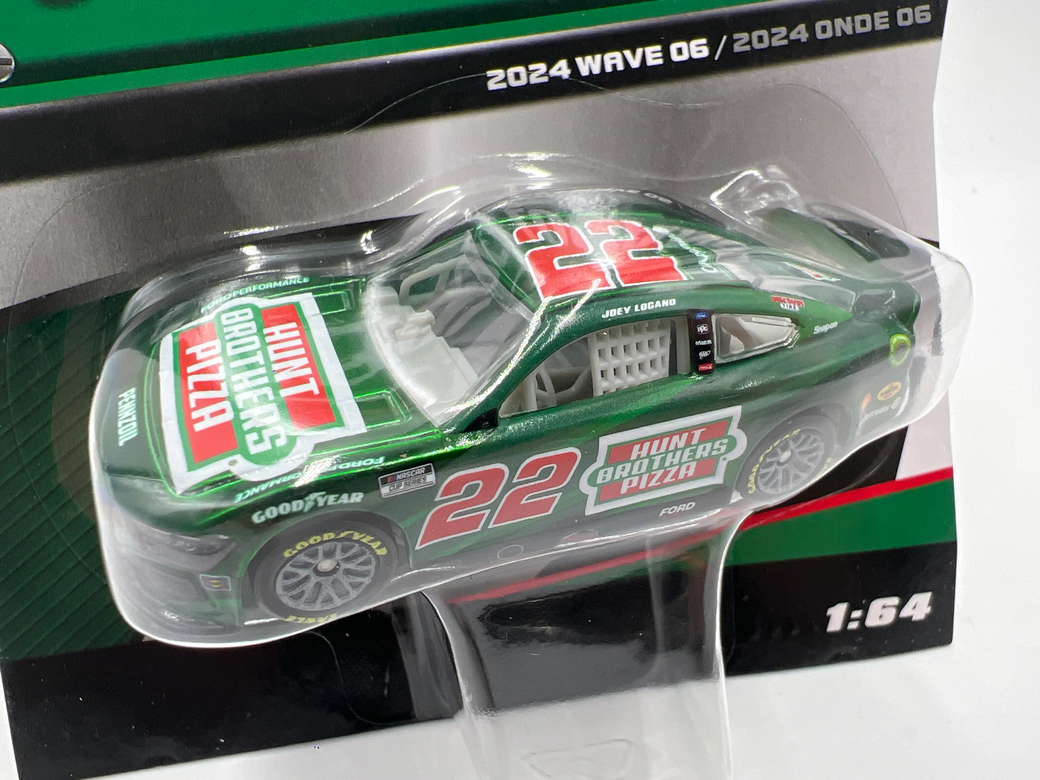 2024 Nascar Authentics Wave 6 #22 CHASE Joey Logano Hunt Brothers Pizza Green - Image 3