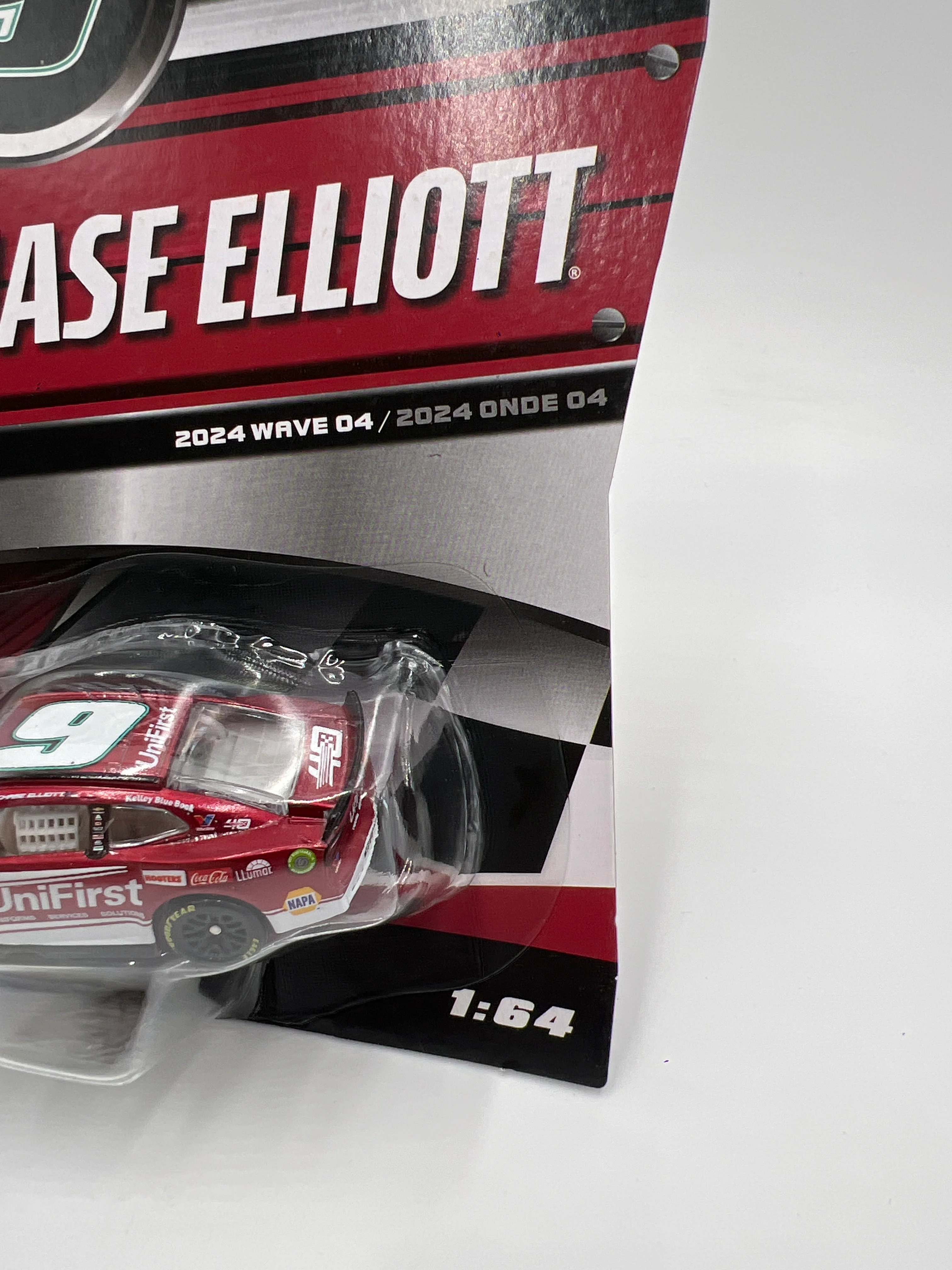 2024 Nascar Authentics Wave 4 #9 Chase Elliott Red SR - Image 4