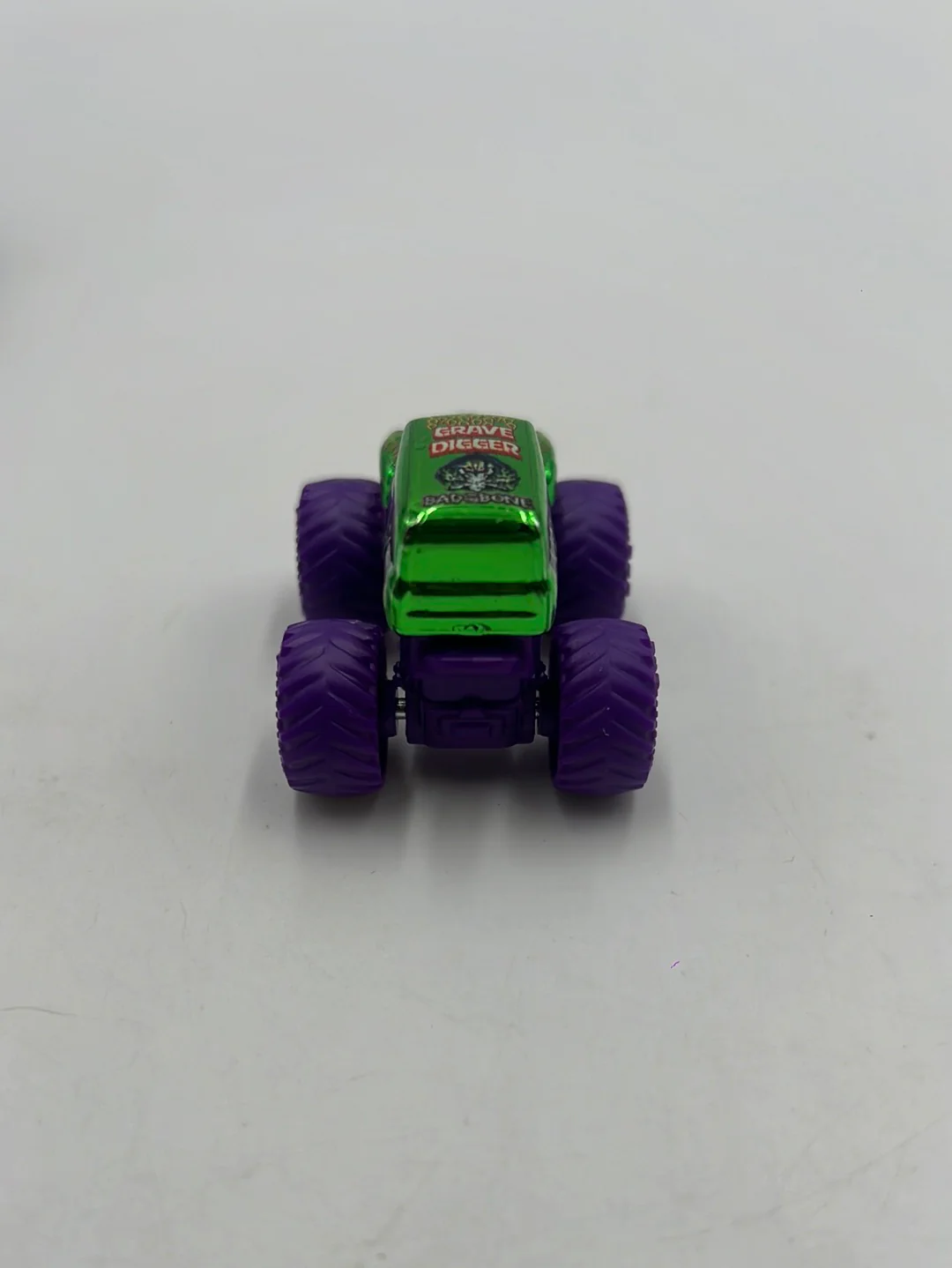 2024 Spin Master Monster Jam Mini Series 14 #371 Grave Digger Chase - Image 5