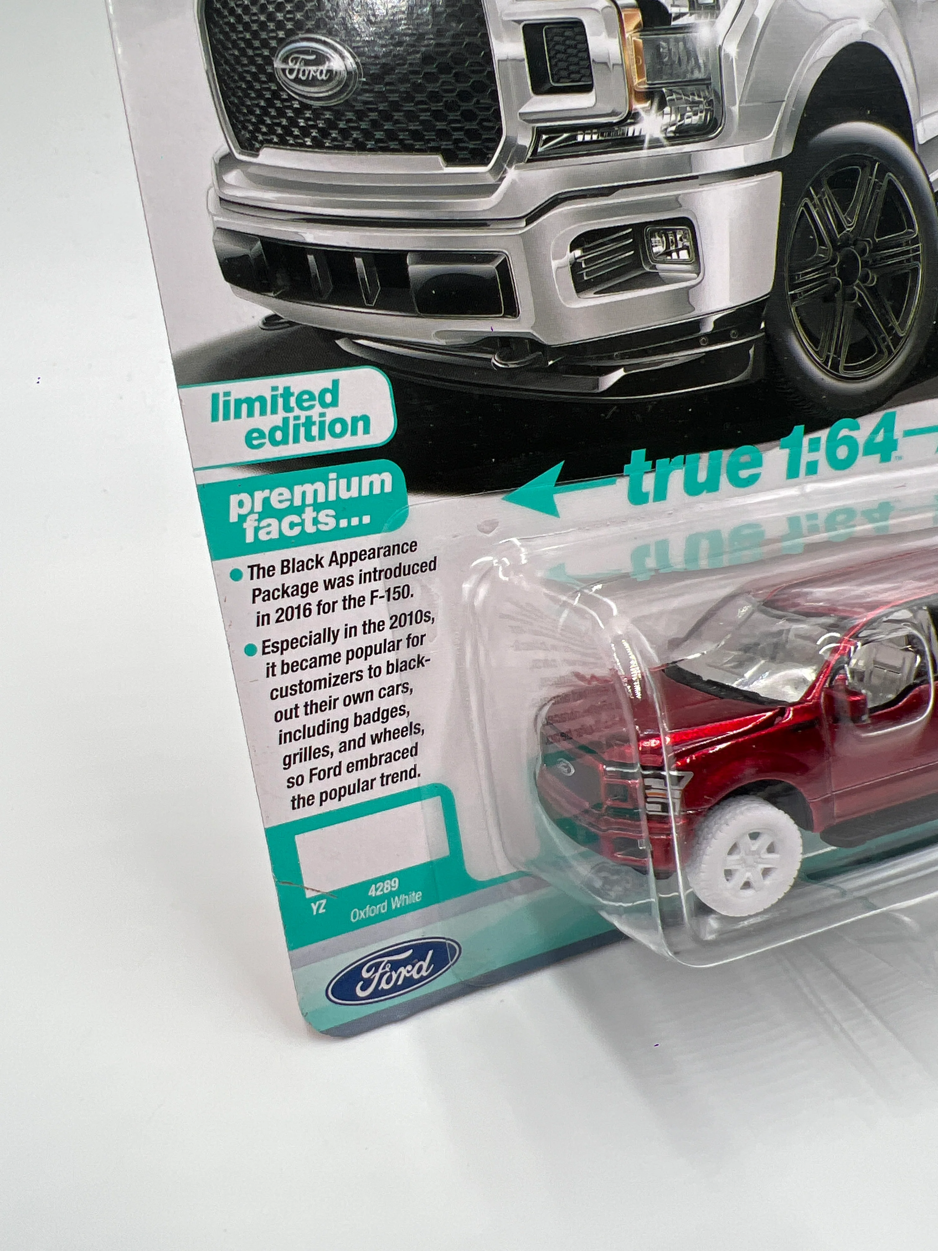 2025 Auto World Muscle Trucks CHASE Release 1 Version A 2020 Ford F-150 Black Appearance Package Ultra Red - Image 5