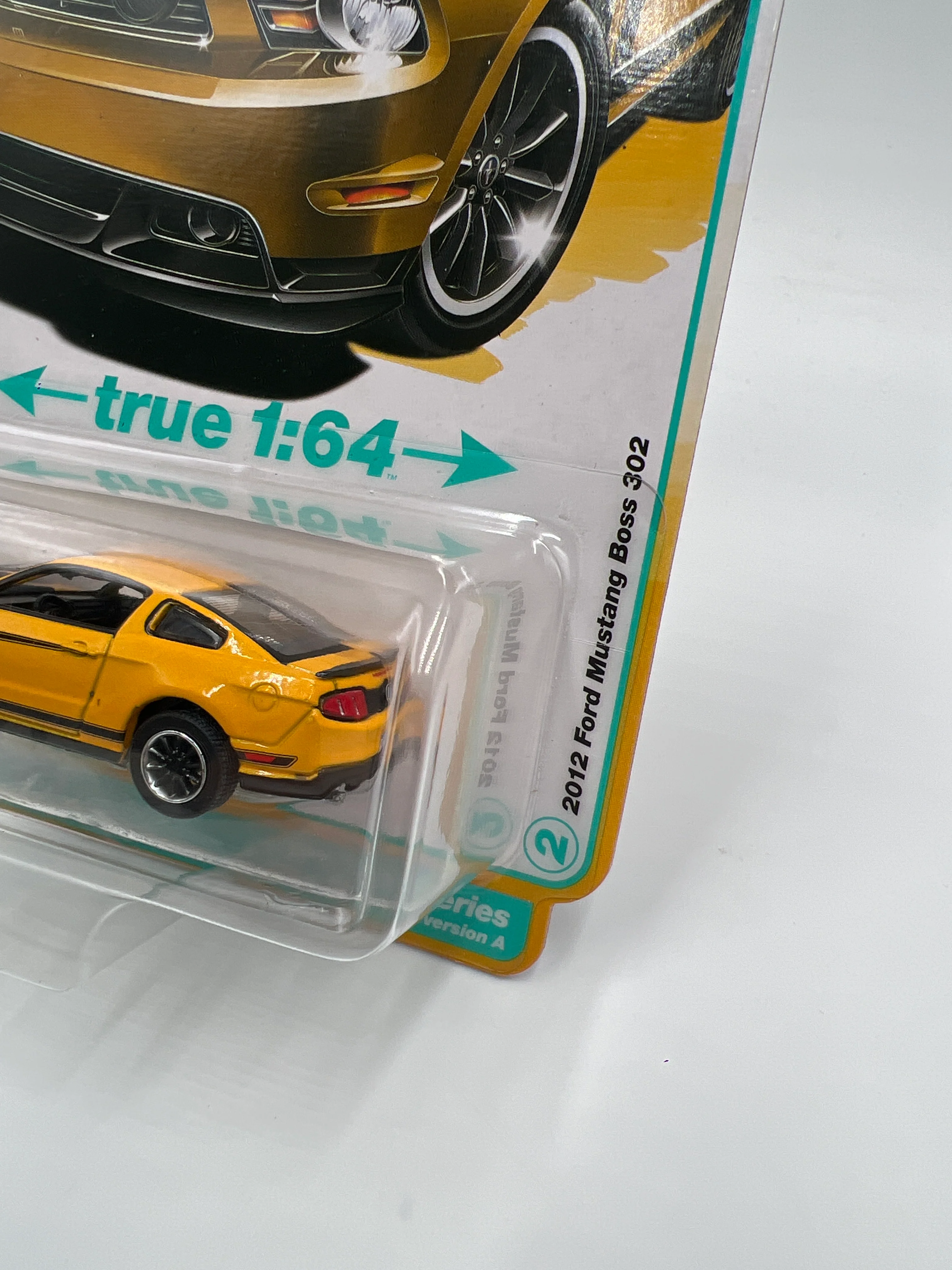 2025 Auto World Modern Muscle Release 1 Version A 2012 Ford Mustang Boss 302 Yellow 184E - Image 3