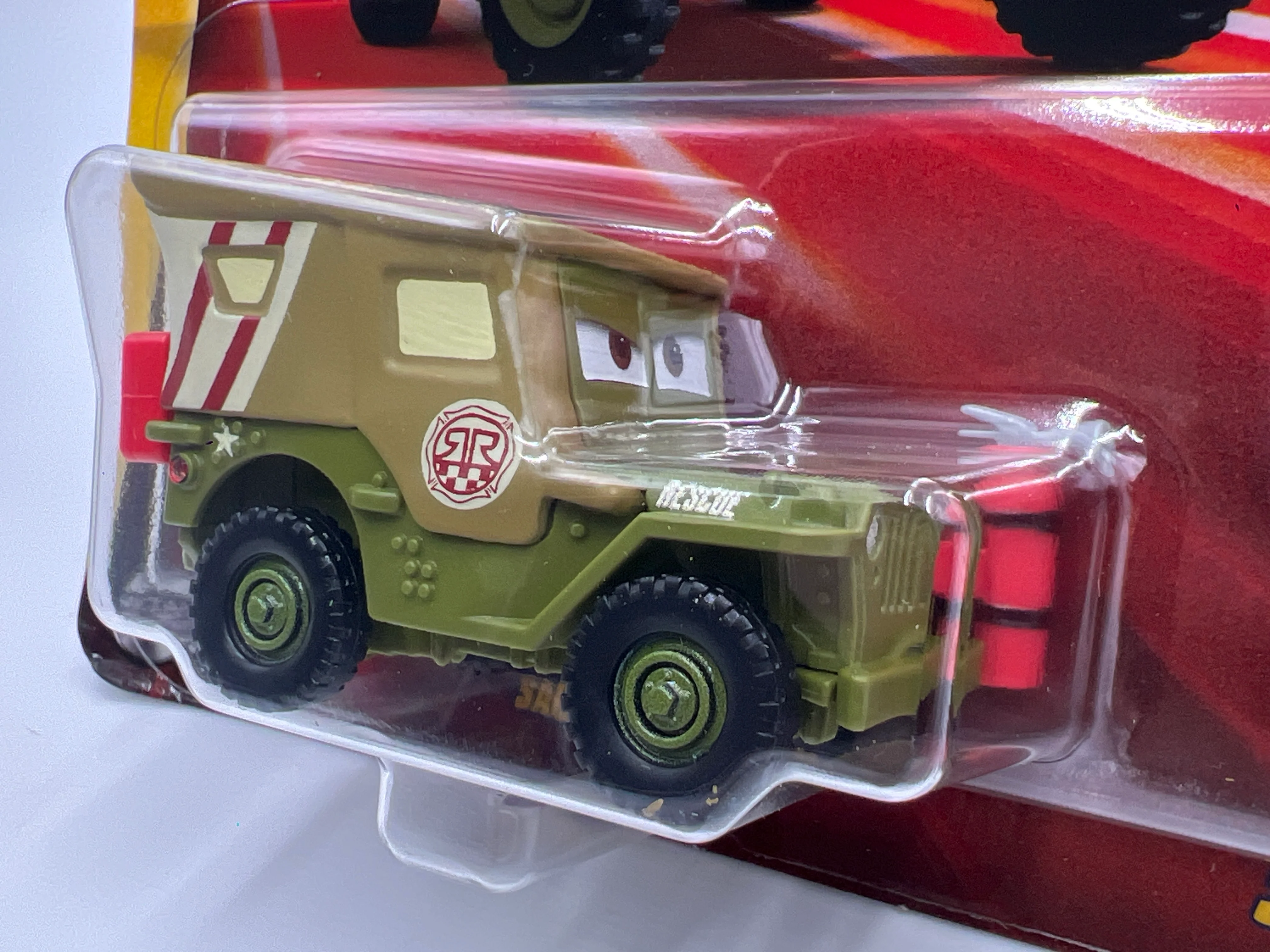 2025 Disney Pixar Cars Radiator Springs Race & Rescue Sarge 138C - Image 2