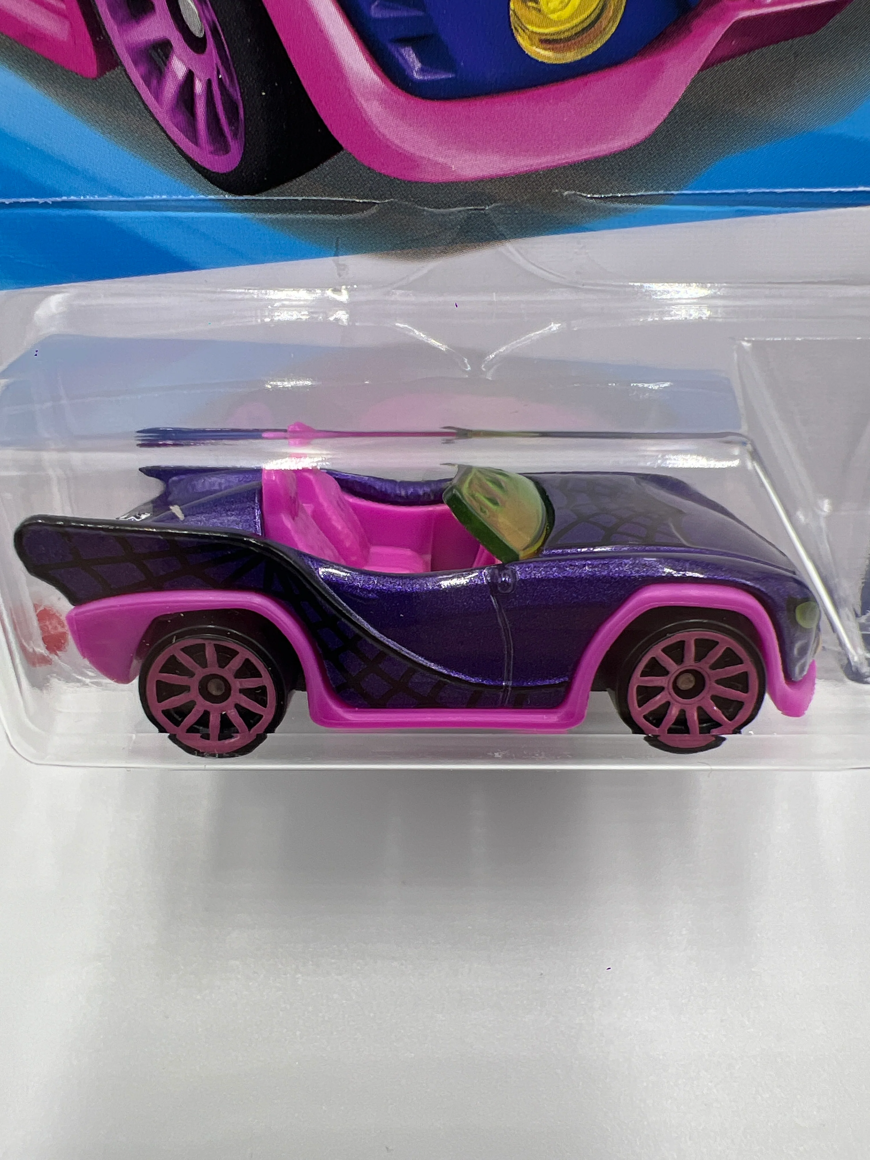 2025 Hot Wheels B Case #3 Monster High Ghoul Mobile Purple 119B - Image 3