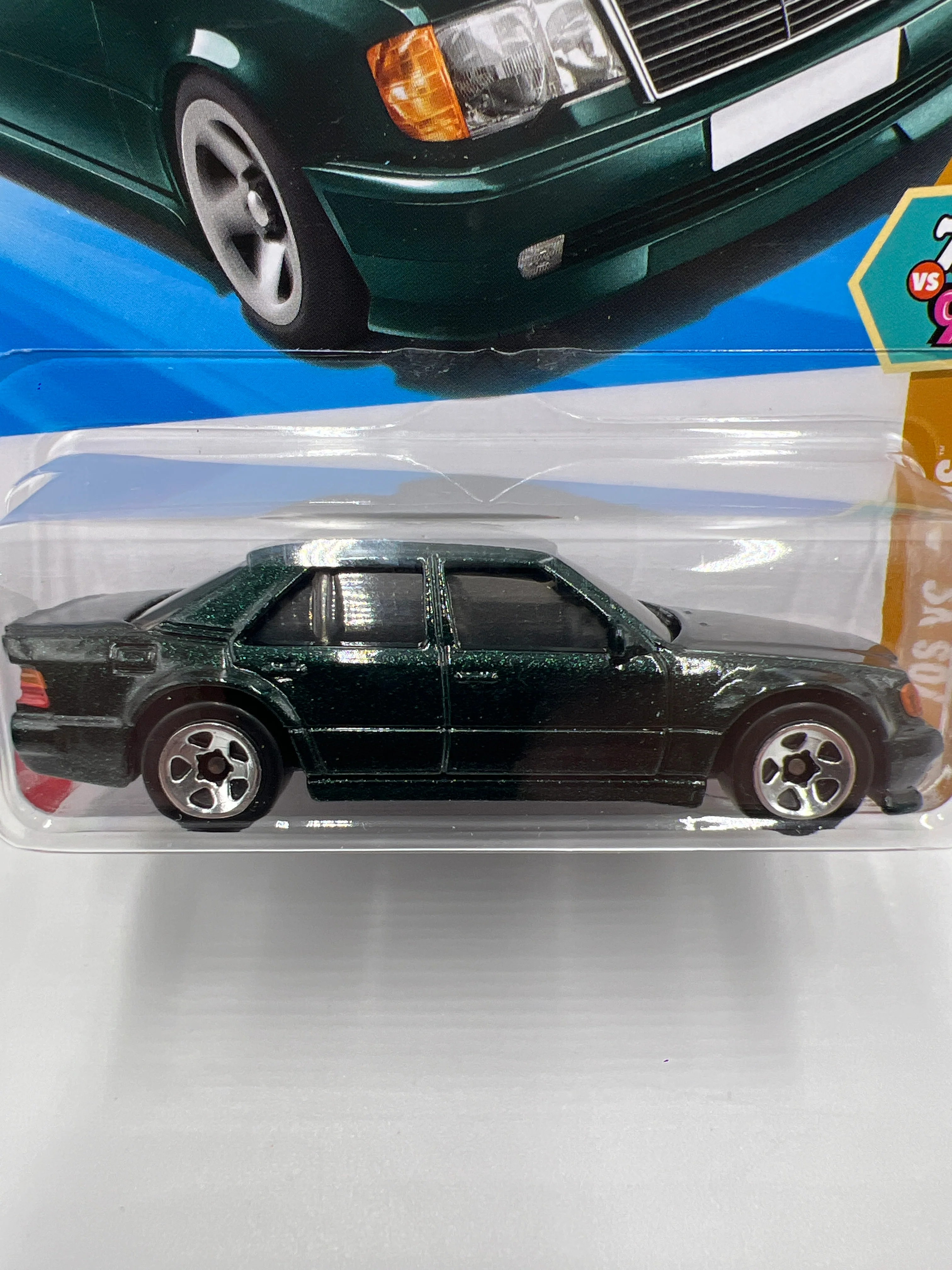 2025 Hot Wheels C Case #52 Mercedes-Benz 500 E Green 89D - Image 2