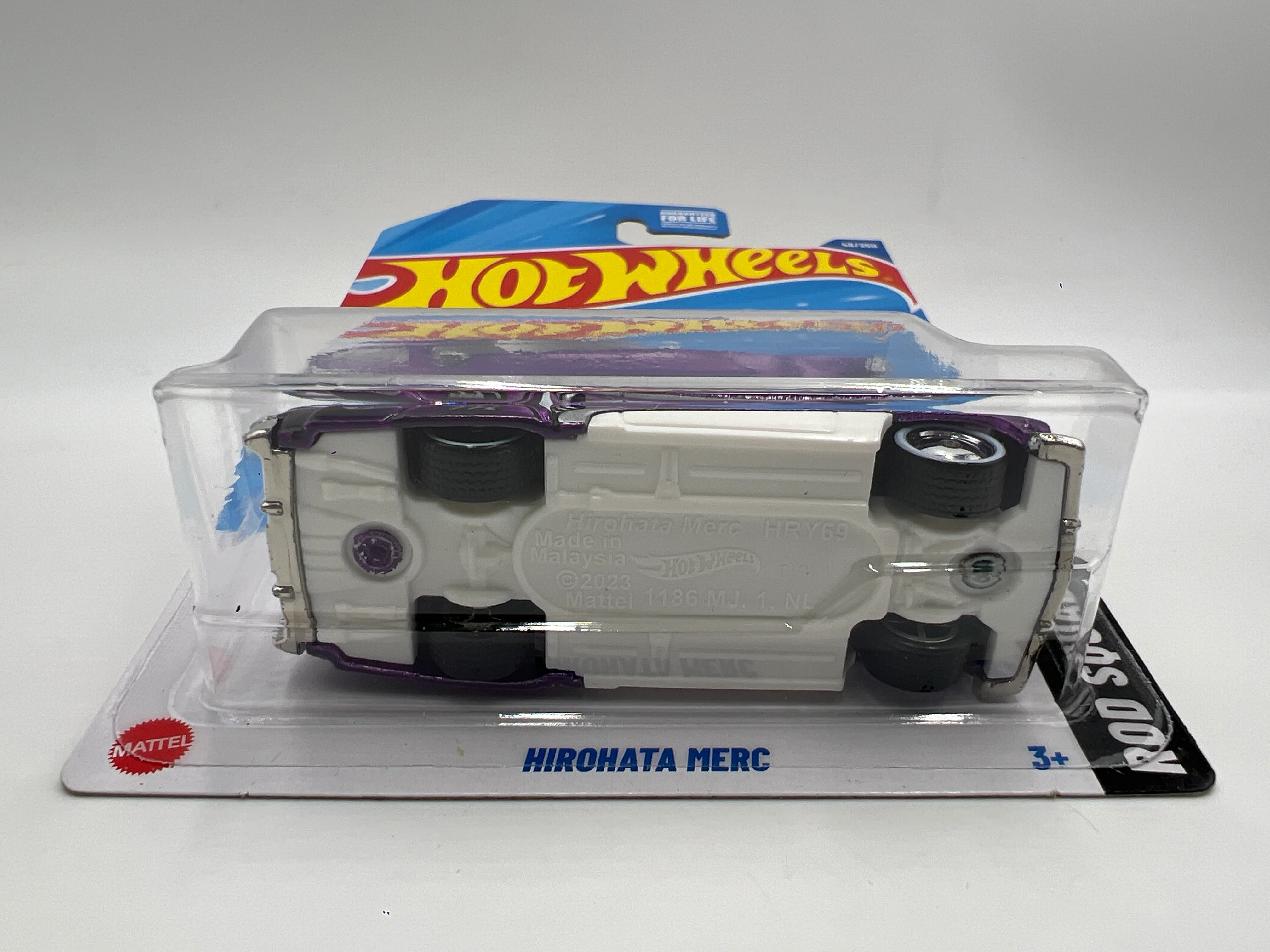 2025 Hot Wheels B Case Super Treasure Hunt #46 Hirohata Merc Purple W/Protector - Image 5