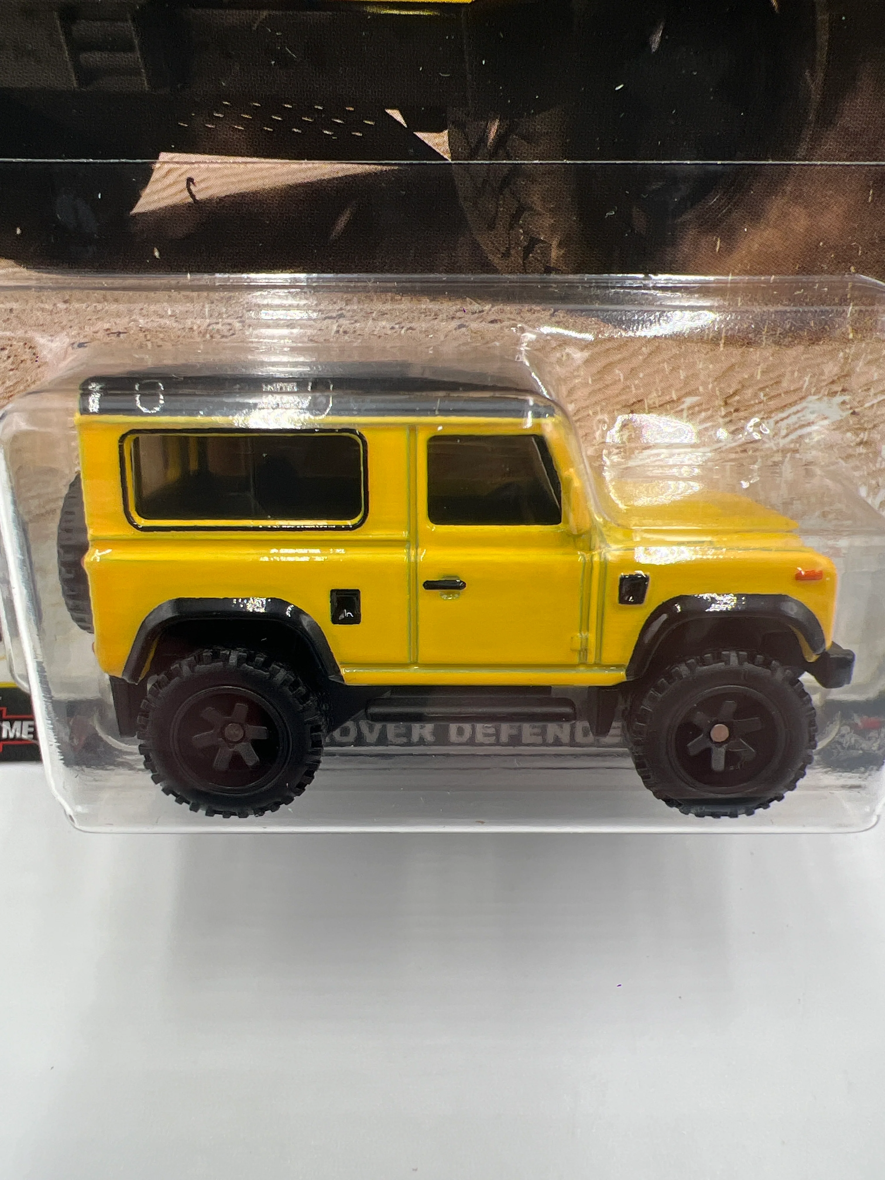 2025 Hot Wheels Car Culture HW Off Road #2 Land Rover Defender 90 Yellow 253B - Image 3