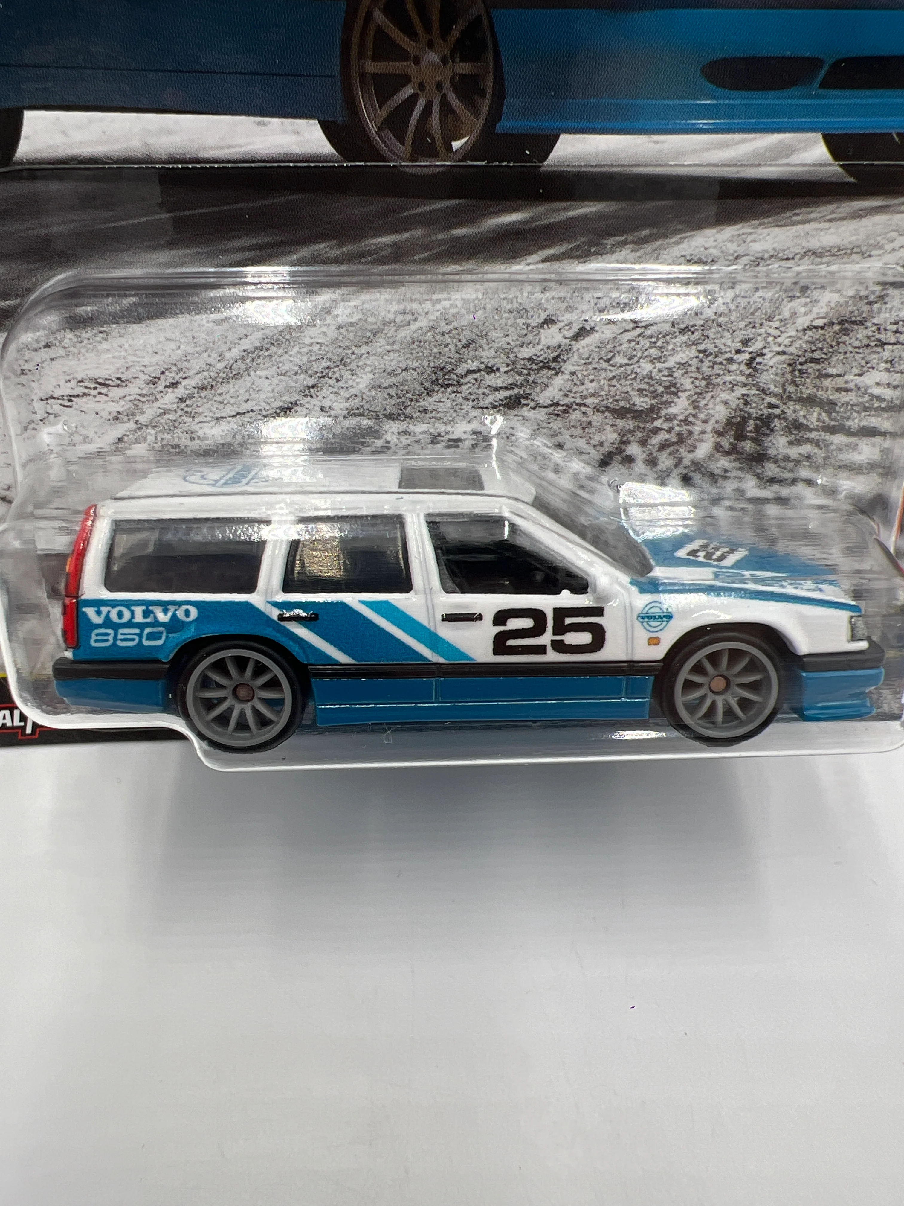 2025 Hot Wheels Car Culture Premium Fast Wagons #3 Volvo 850 Estate Blue/White 254H - Image 3