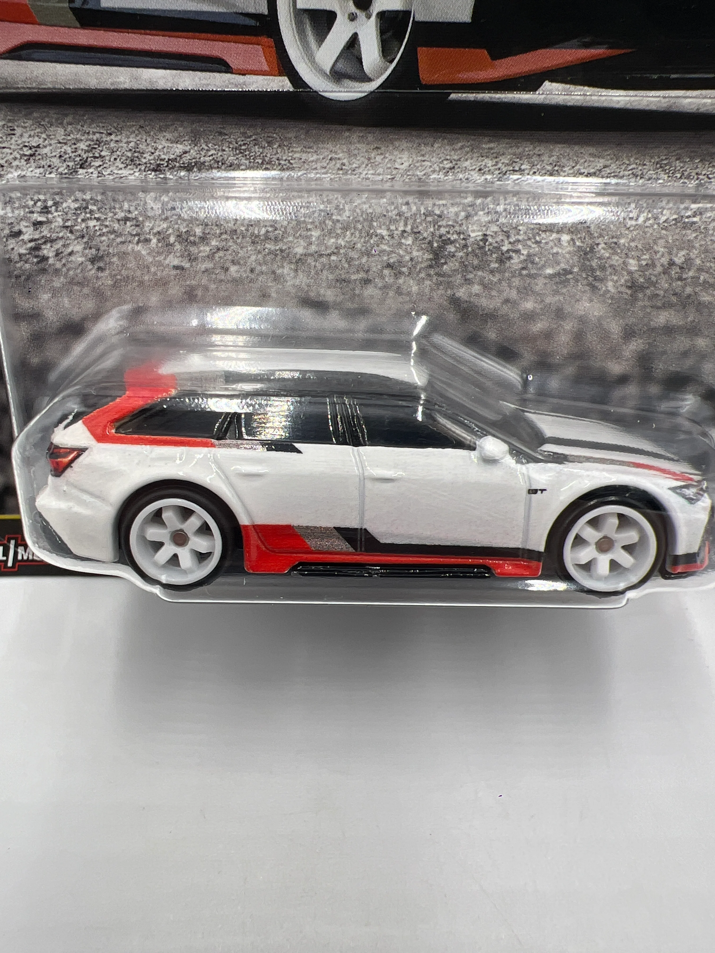 2025 Hot Wheels Car Culture Premium Fast Wagons #1 Audi RS 6 Avant White 258H - Image 2